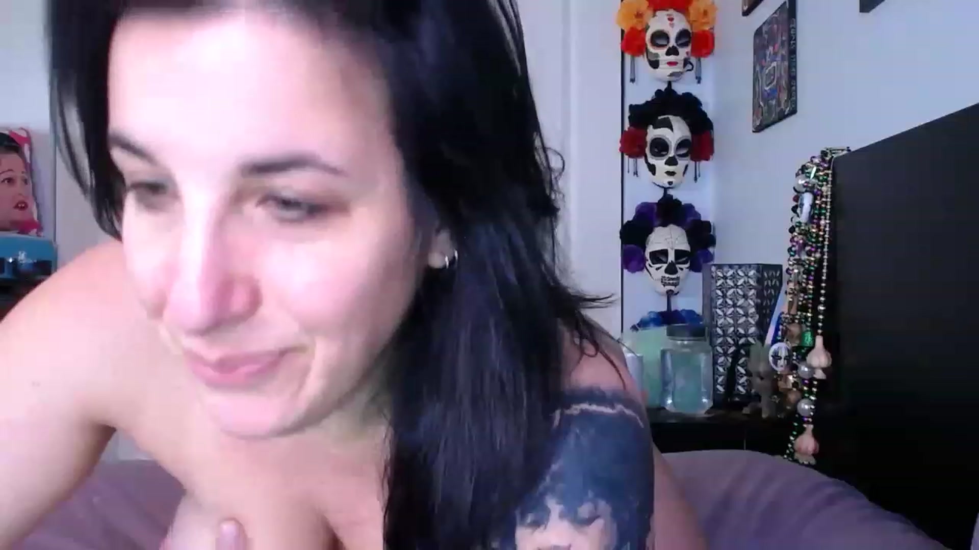 Gallery image thumbnail from abustybabe's myfreecams stream on, 03/13/2023, 22:22 image 19 of 20