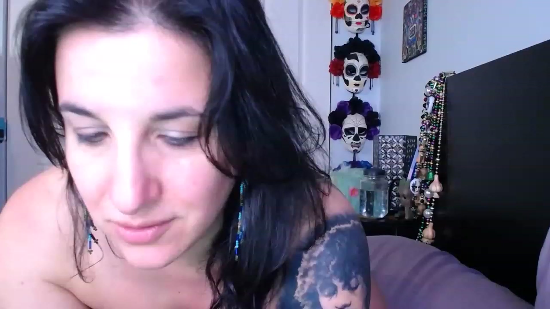 Gallery image thumbnail from abustybabe's myfreecams stream on, 03/14/2023, 21:16 image 18 of 20