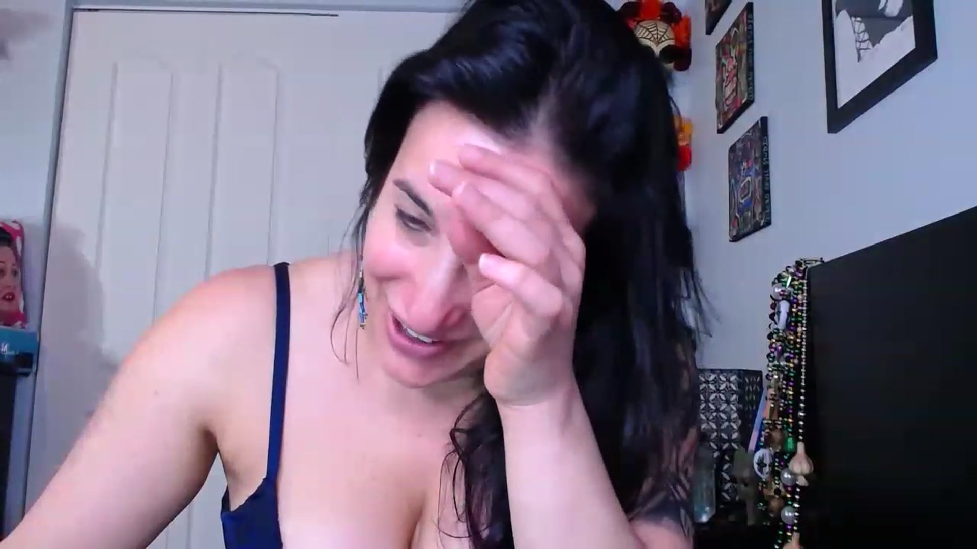Gallery image thumbnail from abustybabe's myfreecams stream on, 03/14/2023, 22:14 image 13 of 20