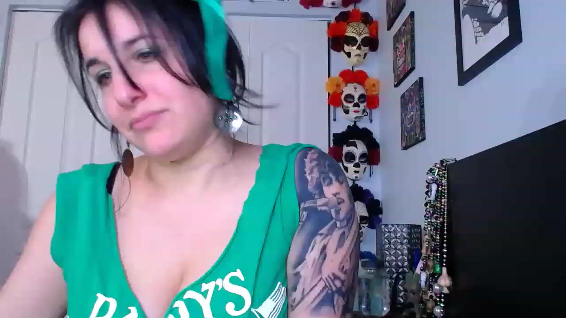 Gallery image thumbnail from abustybabe's myfreecams stream on, 03/17/2023, 21:27 image 20 of 20