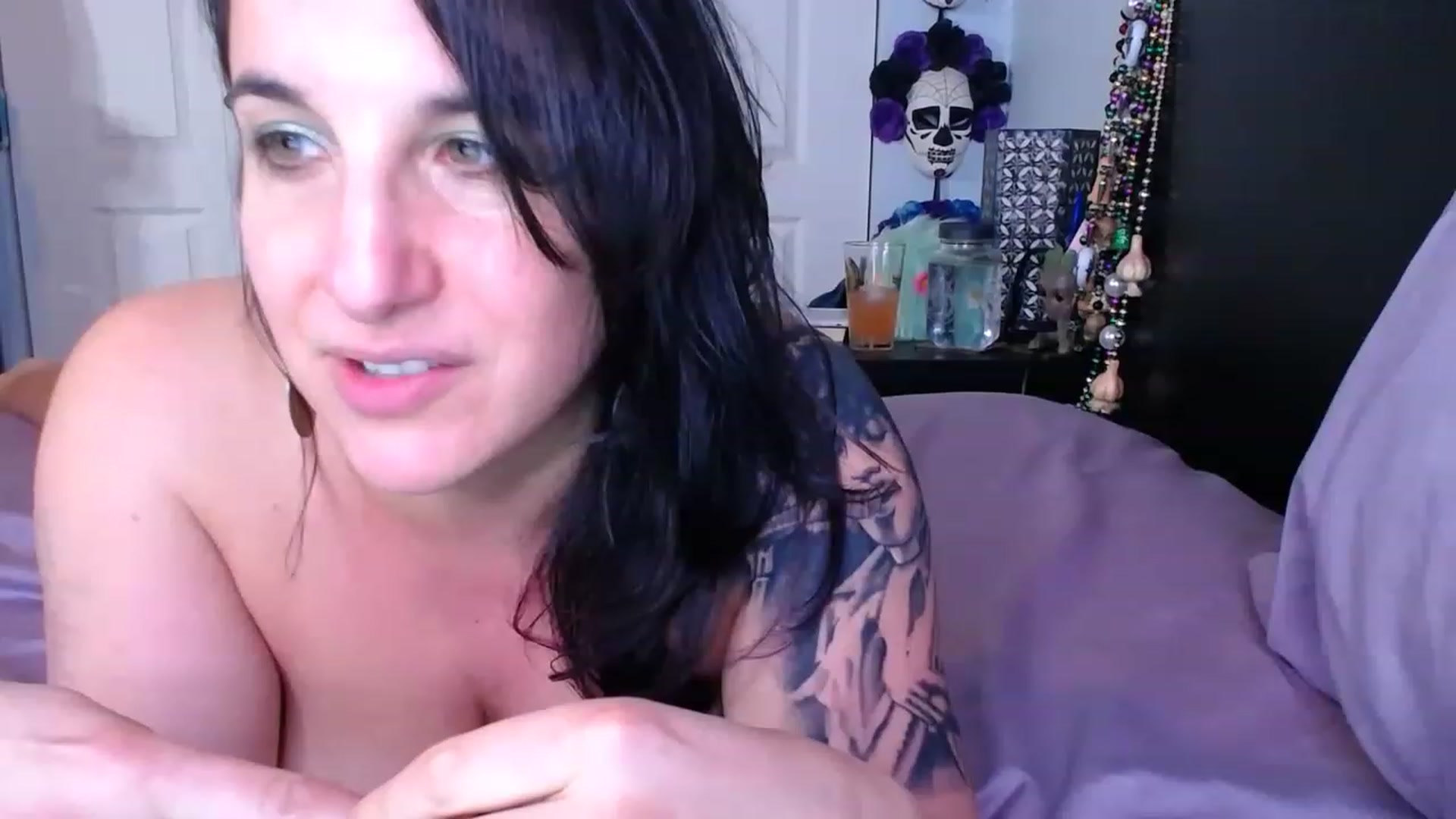 Gallery image thumbnail from abustybabe's myfreecams stream on, 03/17/2023, 22:34 image 20 of 20