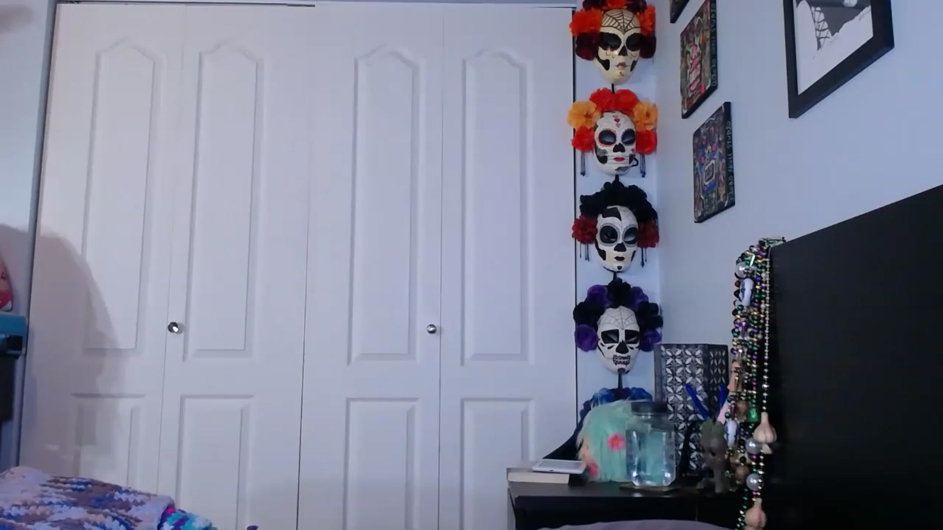 Gallery image thumbnail from abustybabe's myfreecams stream on, 03/20/2023, 21:26 image 1 of 20