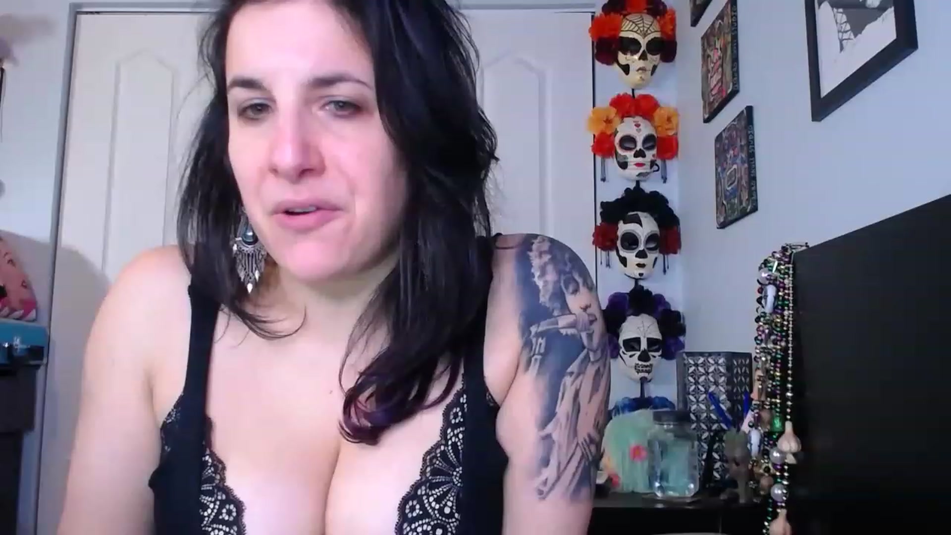 Gallery image thumbnail from abustybabe's myfreecams stream on, 03/20/2023, 21:26 image 5 of 20