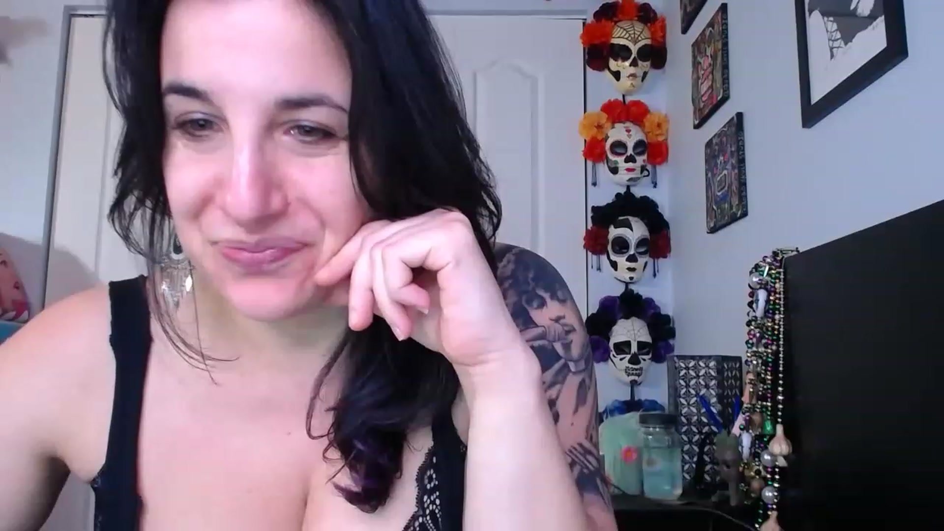 Gallery image thumbnail from abustybabe's myfreecams stream on, 03/20/2023, 21:26 image 12 of 20
