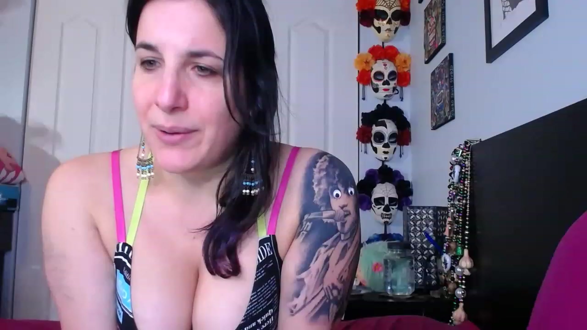 Gallery image thumbnail from abustybabe's myfreecams stream on, 03/21/2023, 21:45 image 6 of 20