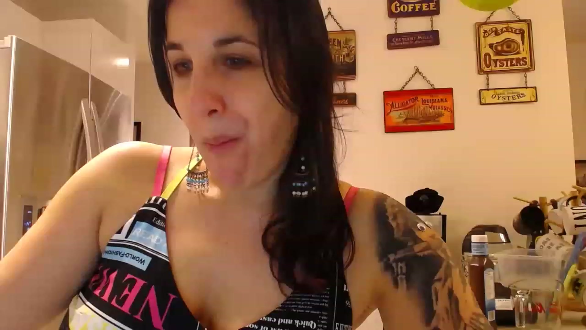 Gallery image thumbnail from abustybabe's myfreecams stream on, 03/21/2023, 21:45 image 8 of 20