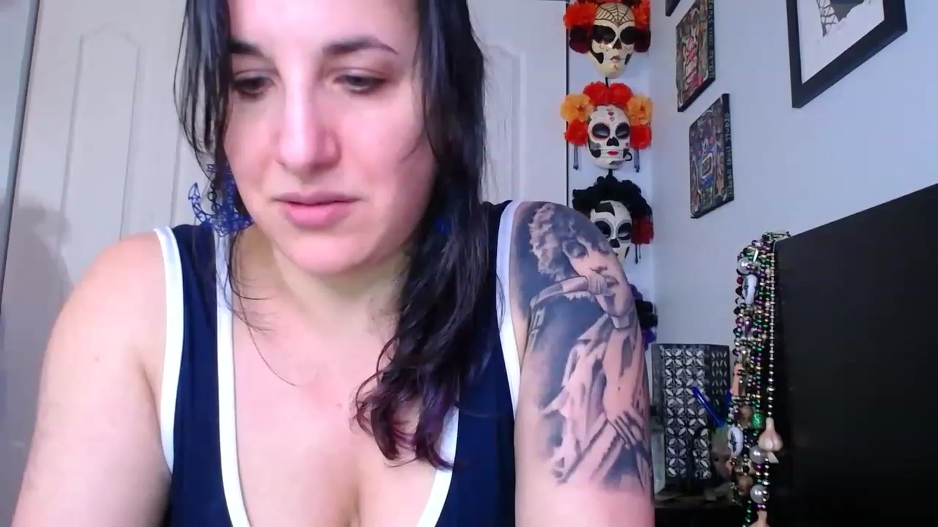 Gallery image thumbnail from abustybabe's myfreecams stream on, 03/23/2023, 21:59 image 1 of 20