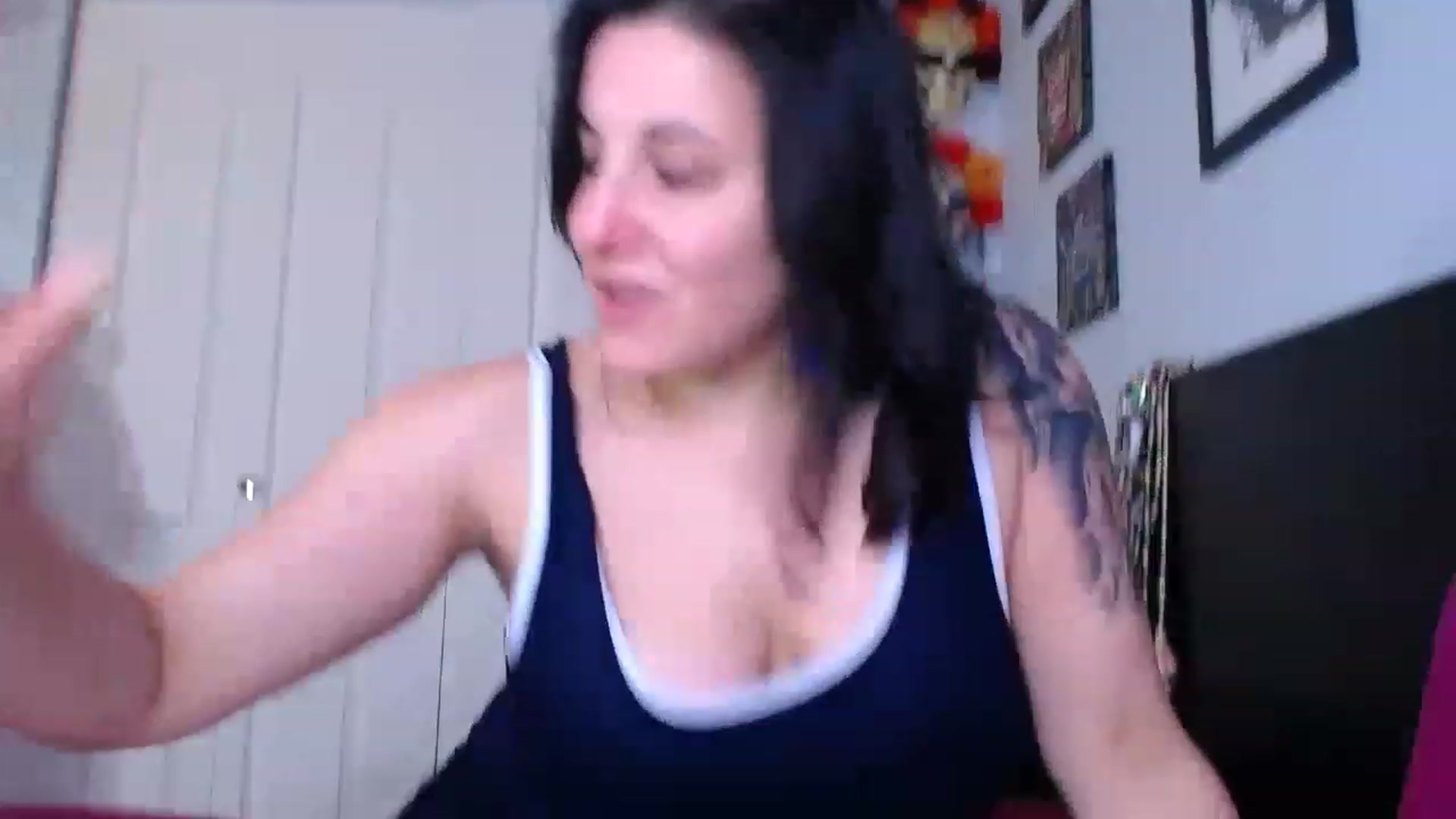 Gallery image thumbnail from abustybabe's myfreecams stream on, 03/23/2023, 21:59 image 10 of 20
