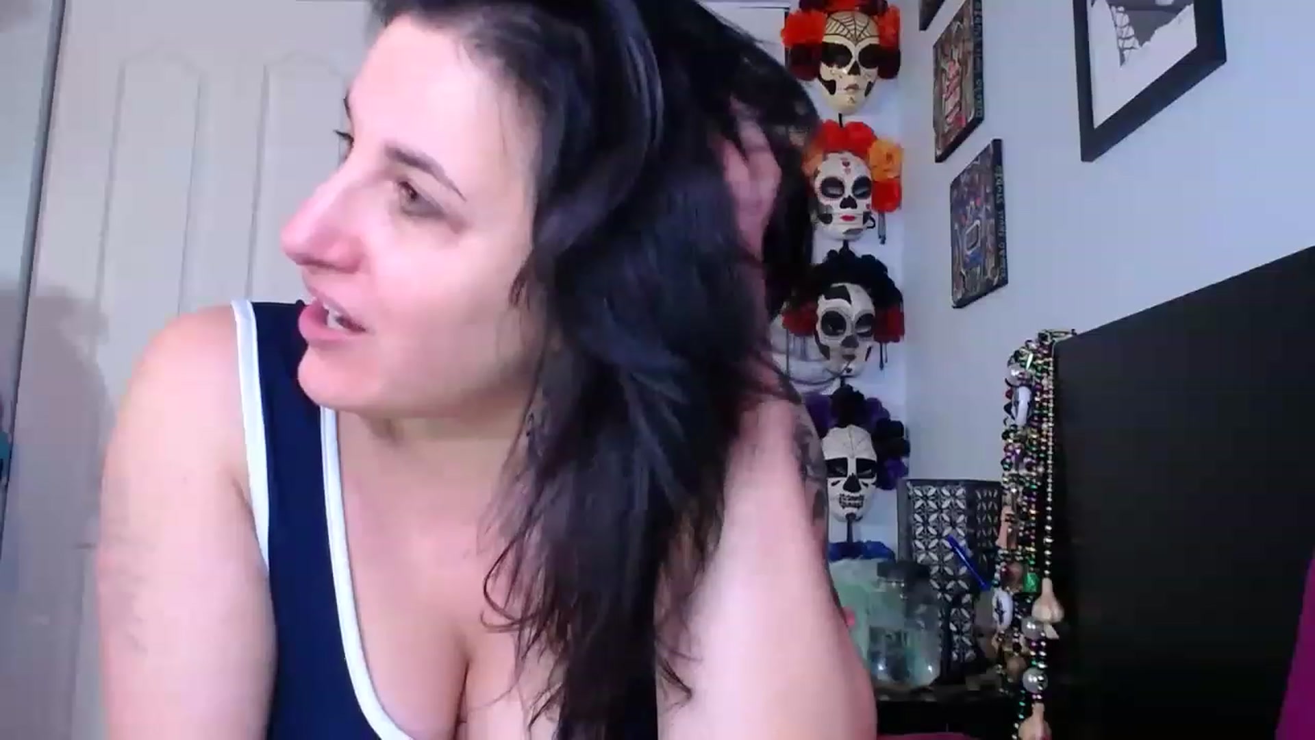 Gallery image thumbnail from abustybabe's myfreecams stream on, 03/23/2023, 21:59 image 18 of 20