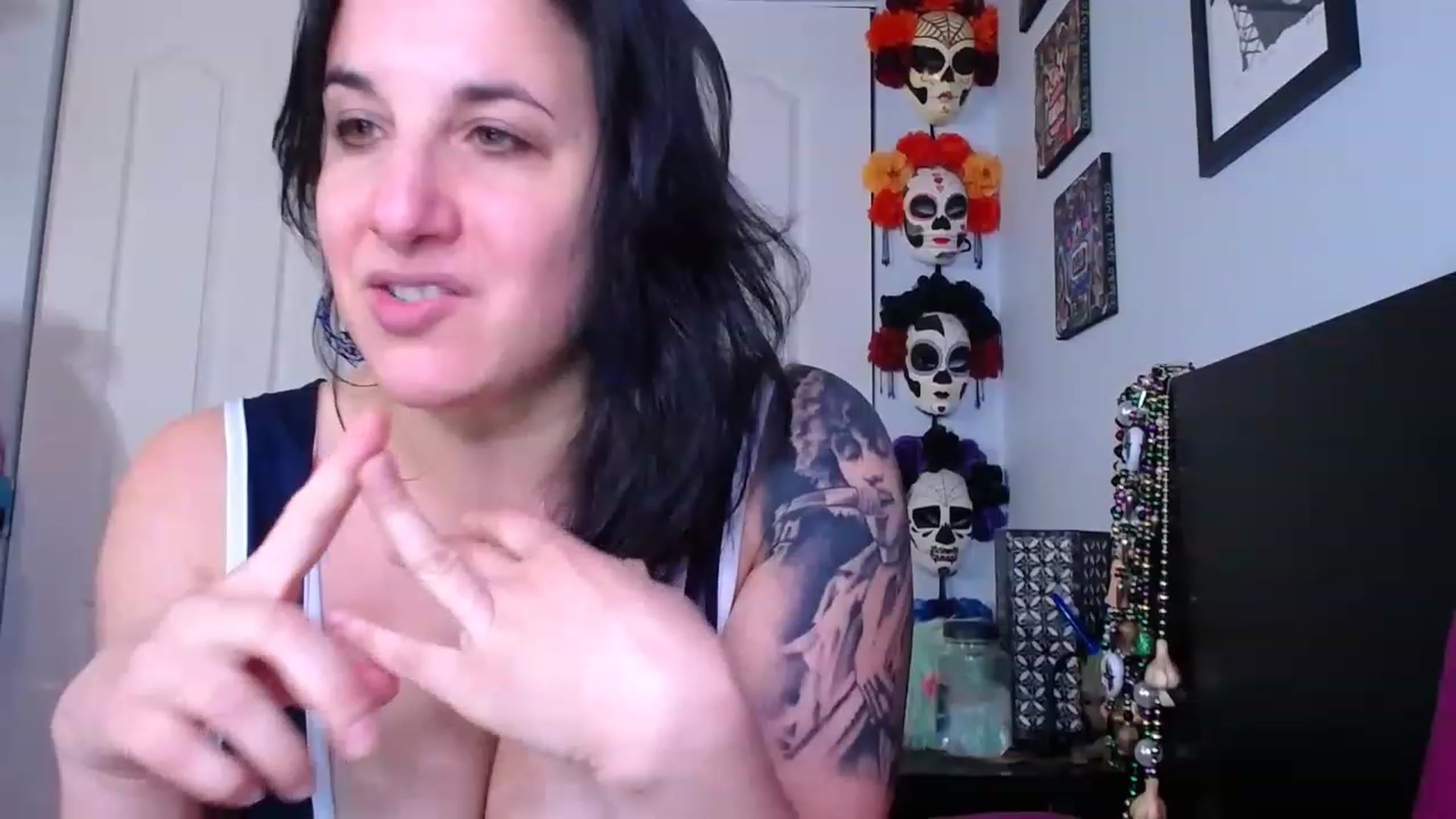 Gallery image thumbnail from abustybabe's myfreecams stream on, 03/23/2023, 21:59 image 13 of 20