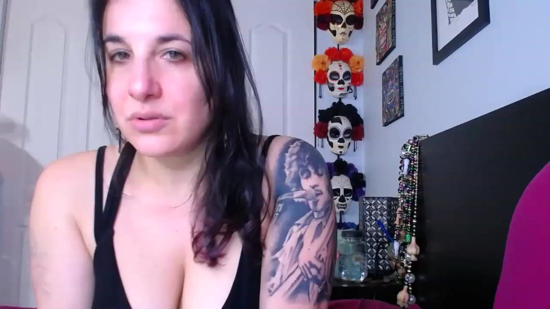 Gallery image thumbnail from abustybabe's myfreecams stream on, 03/24/2023, 21:24 image 8 of 20
