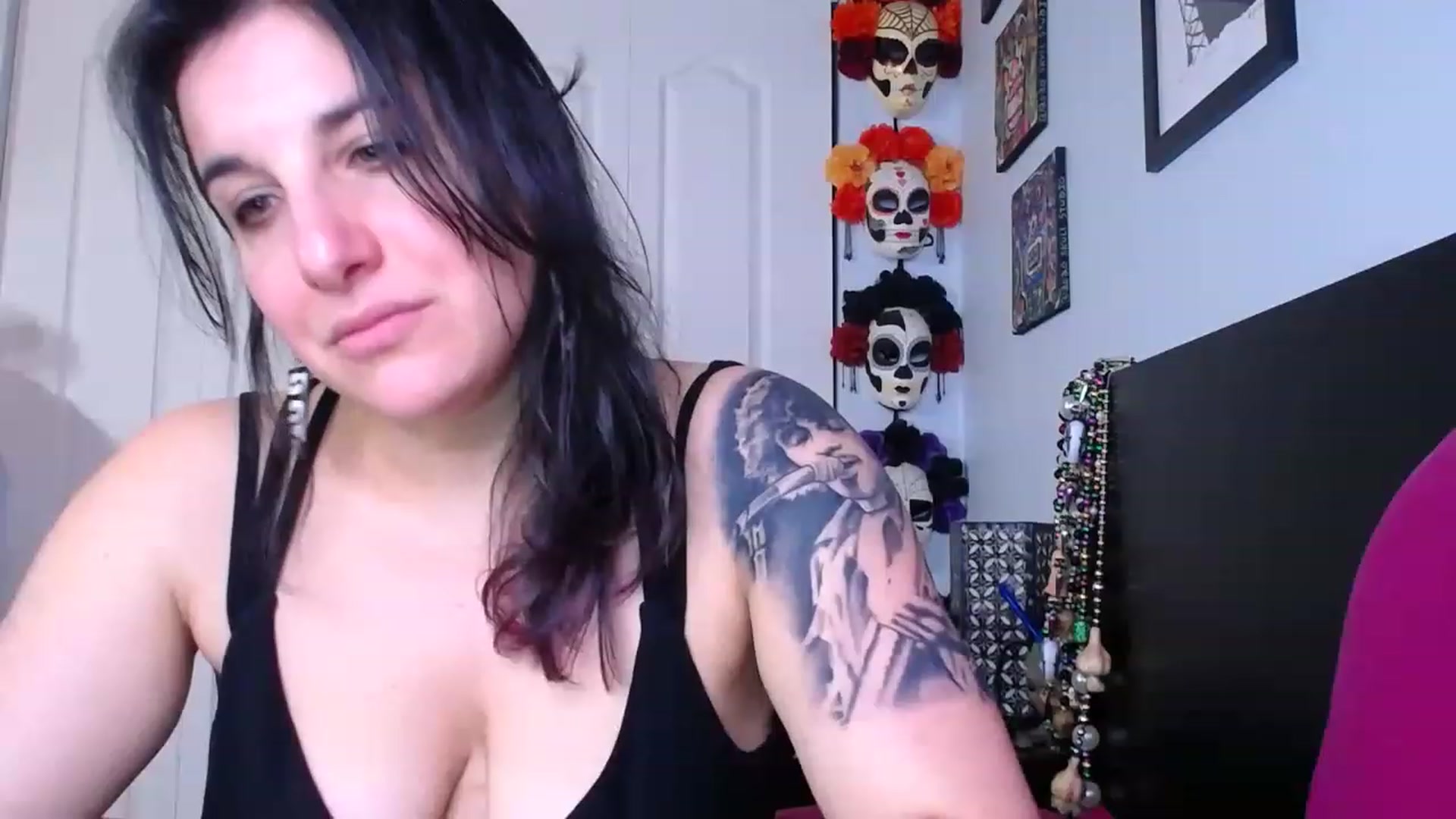 Gallery image thumbnail from abustybabe's myfreecams stream on, 03/24/2023, 21:24 image 7 of 20