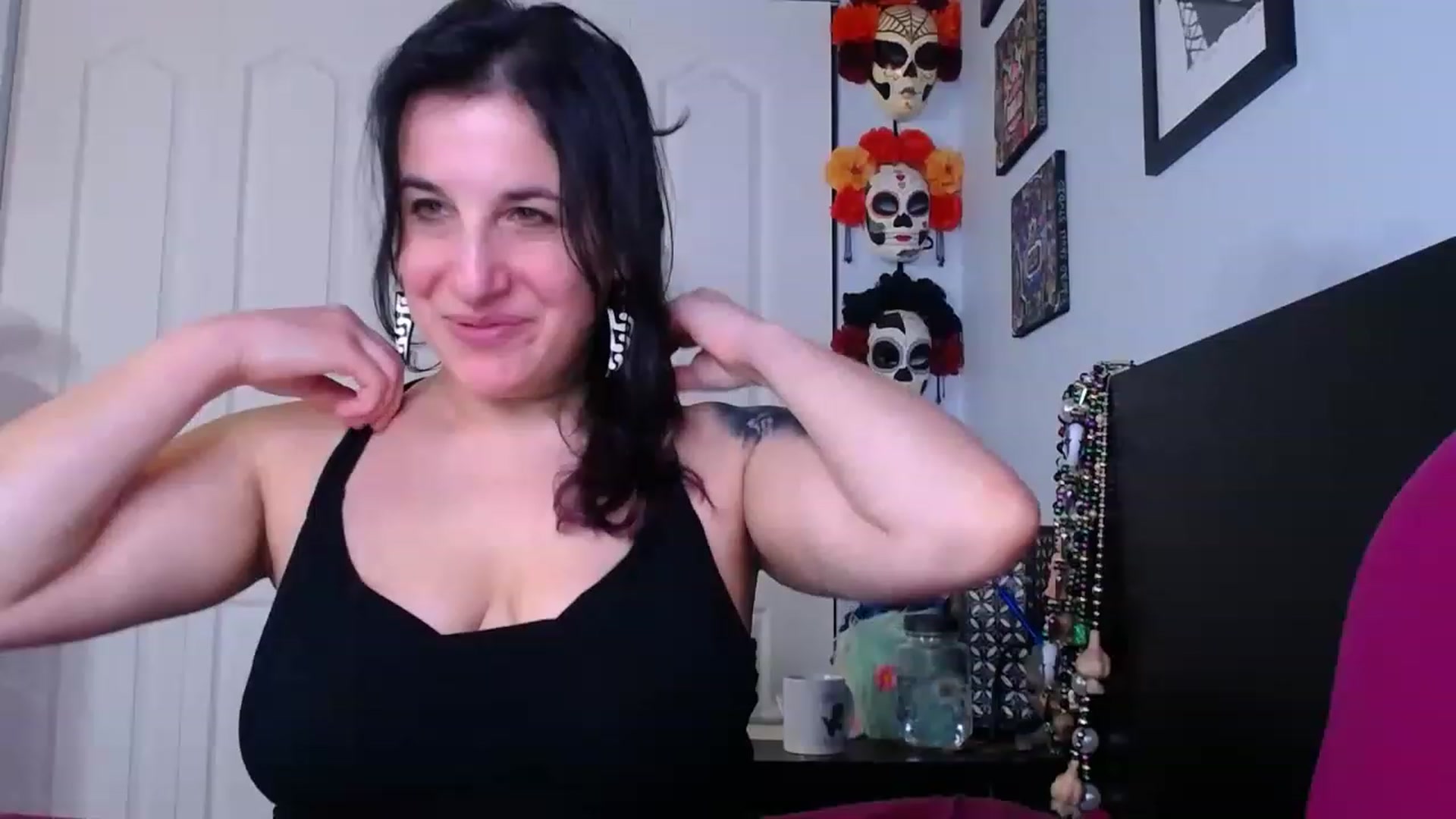 Gallery image thumbnail from abustybabe's myfreecams stream on, 03/24/2023, 21:24 image 6 of 20