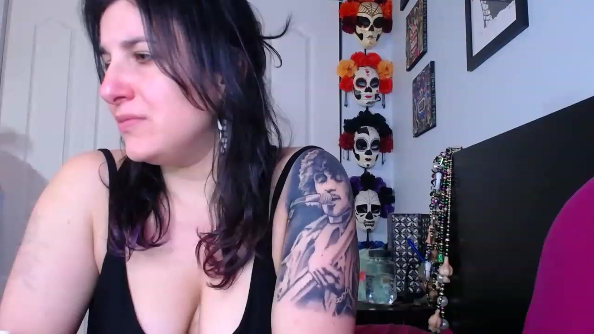 Gallery image thumbnail from abustybabe's myfreecams stream on, 03/24/2023, 21:24 image 4 of 20