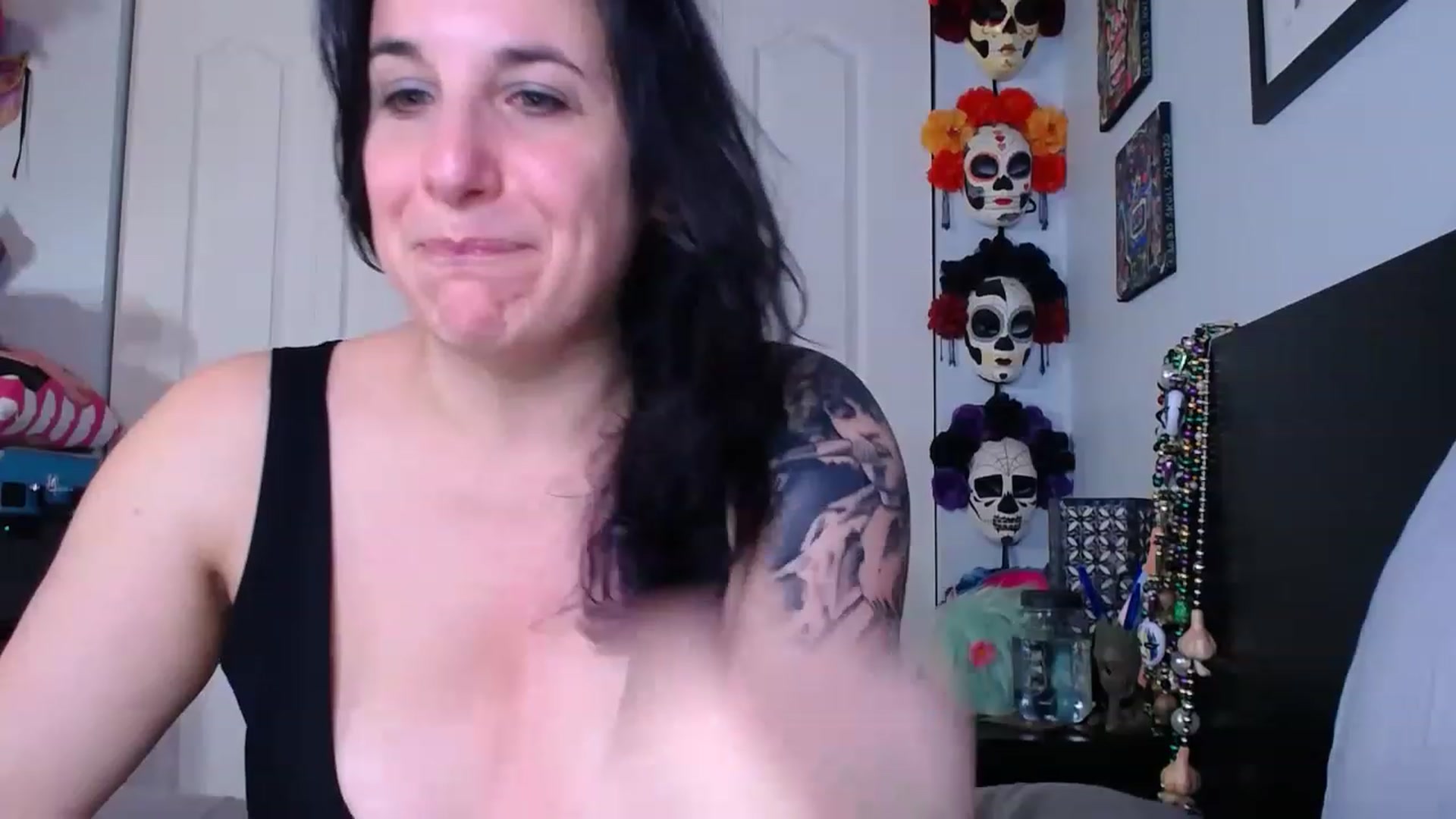 Gallery image thumbnail from abustybabe's myfreecams stream on, 03/27/2023, 20:30 image 2 of 20