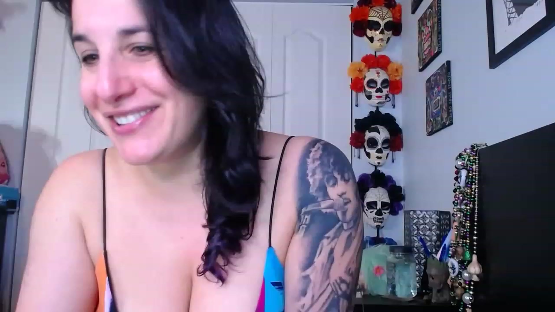 Gallery image thumbnail from abustybabe's myfreecams stream on, 03/29/2023, 20:36 image 1 of 20