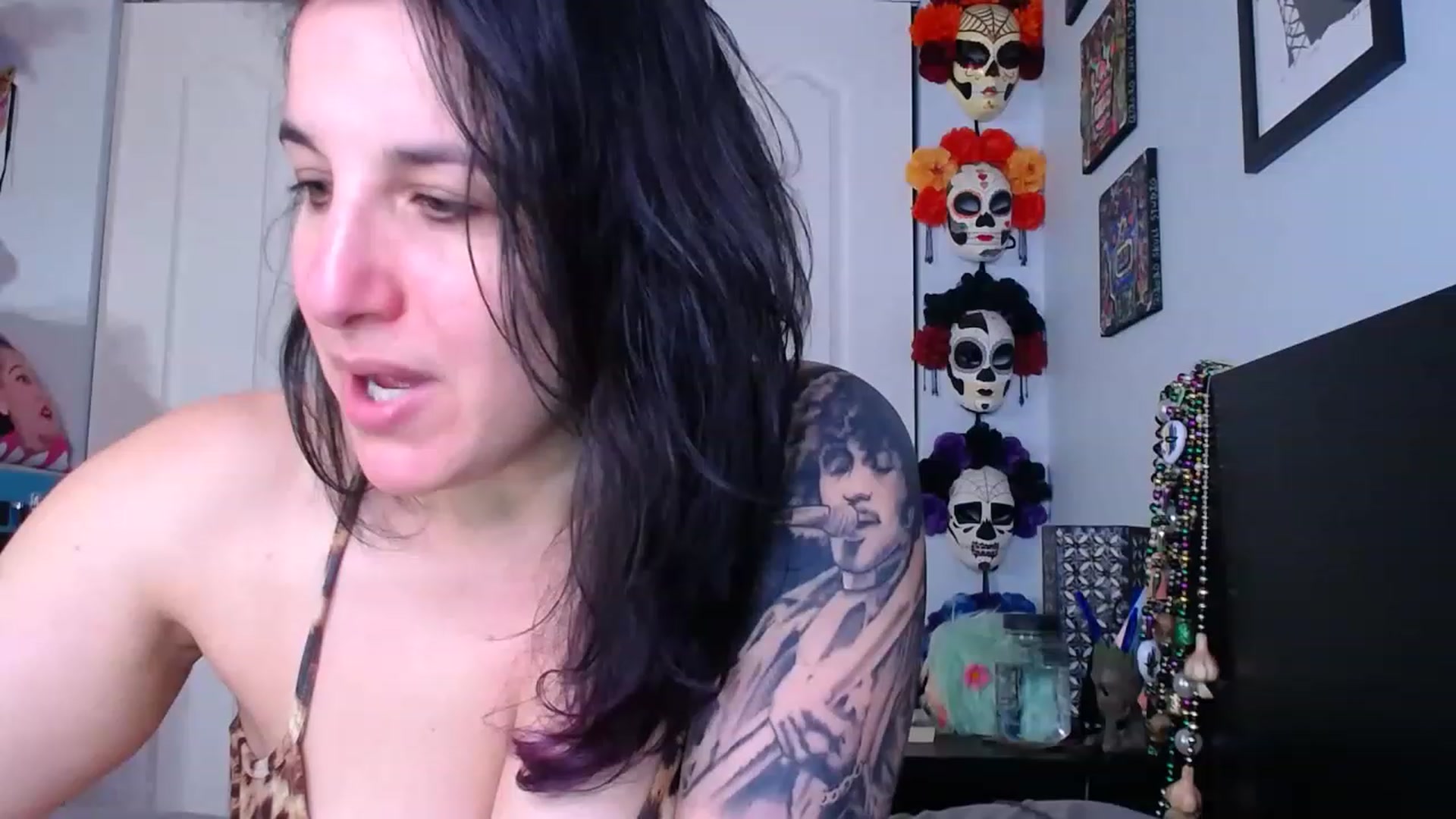 Gallery image thumbnail from abustybabe's myfreecams stream on, 03/30/2023, 20:10 image 4 of 20