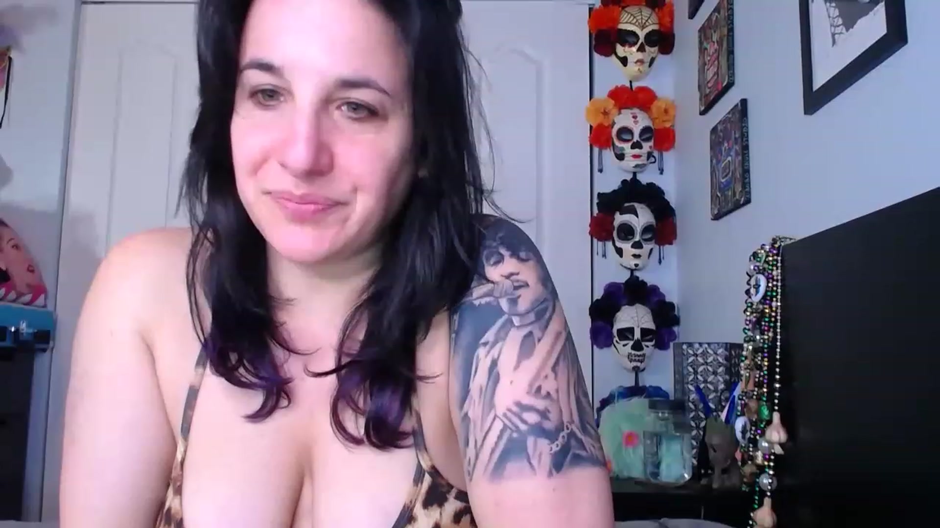 Gallery image thumbnail from abustybabe's myfreecams stream on, 03/30/2023, 20:10 image 19 of 20