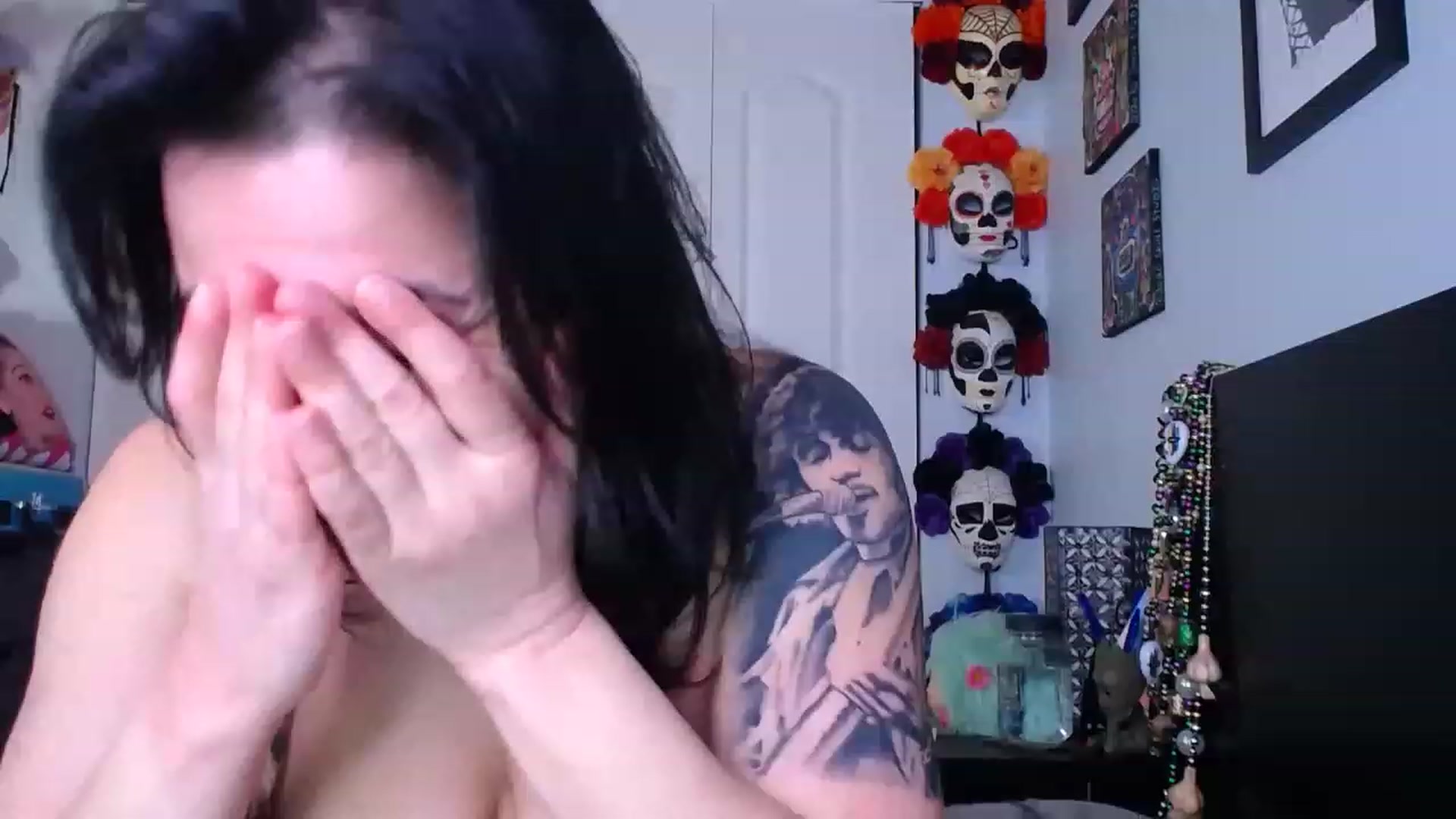 Gallery image thumbnail from abustybabe's myfreecams stream on, 03/30/2023, 20:10 image 12 of 20