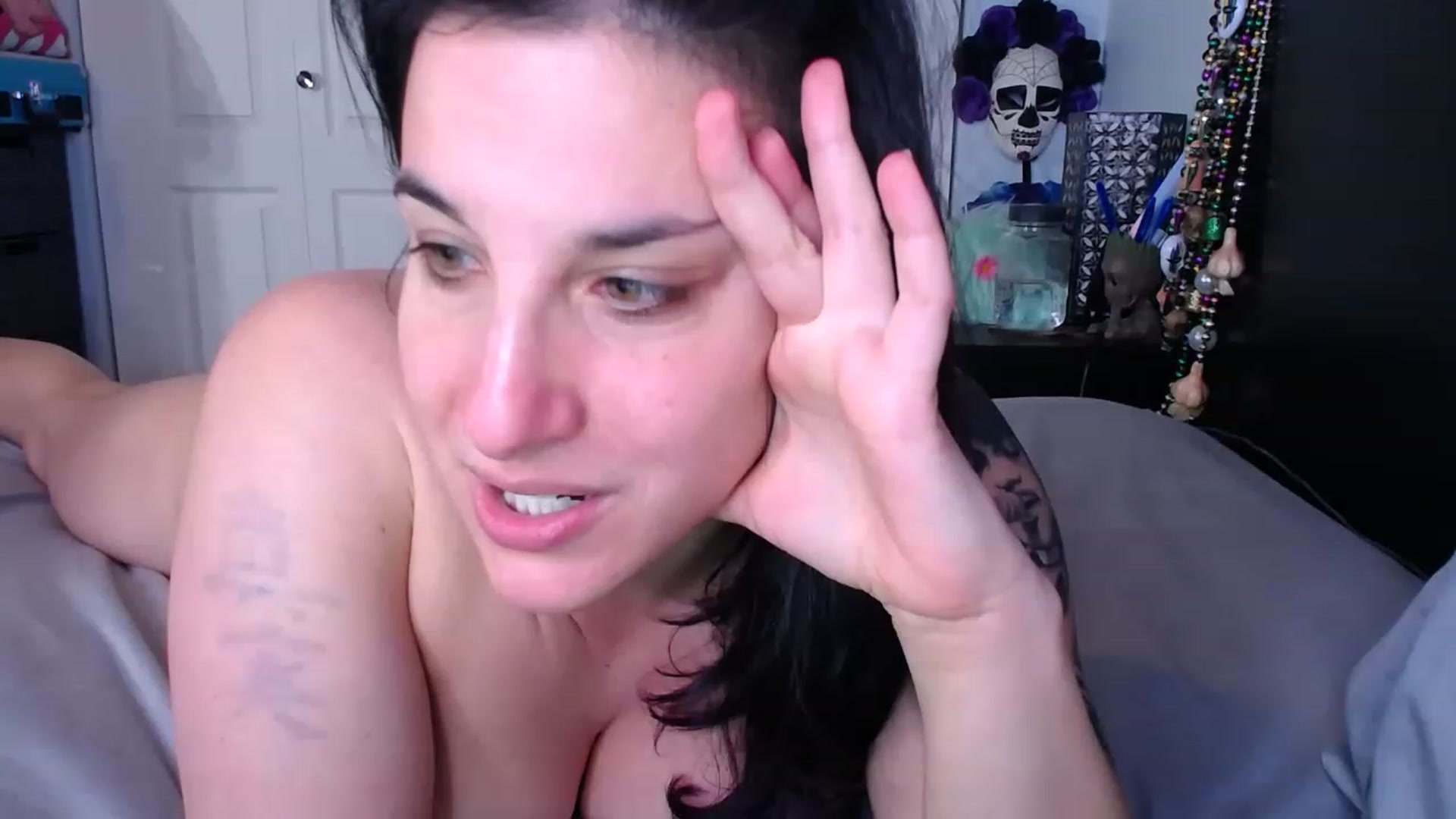 Gallery image thumbnail from abustybabe's myfreecams stream on, 03/30/2023, 21:48 image 12 of 20