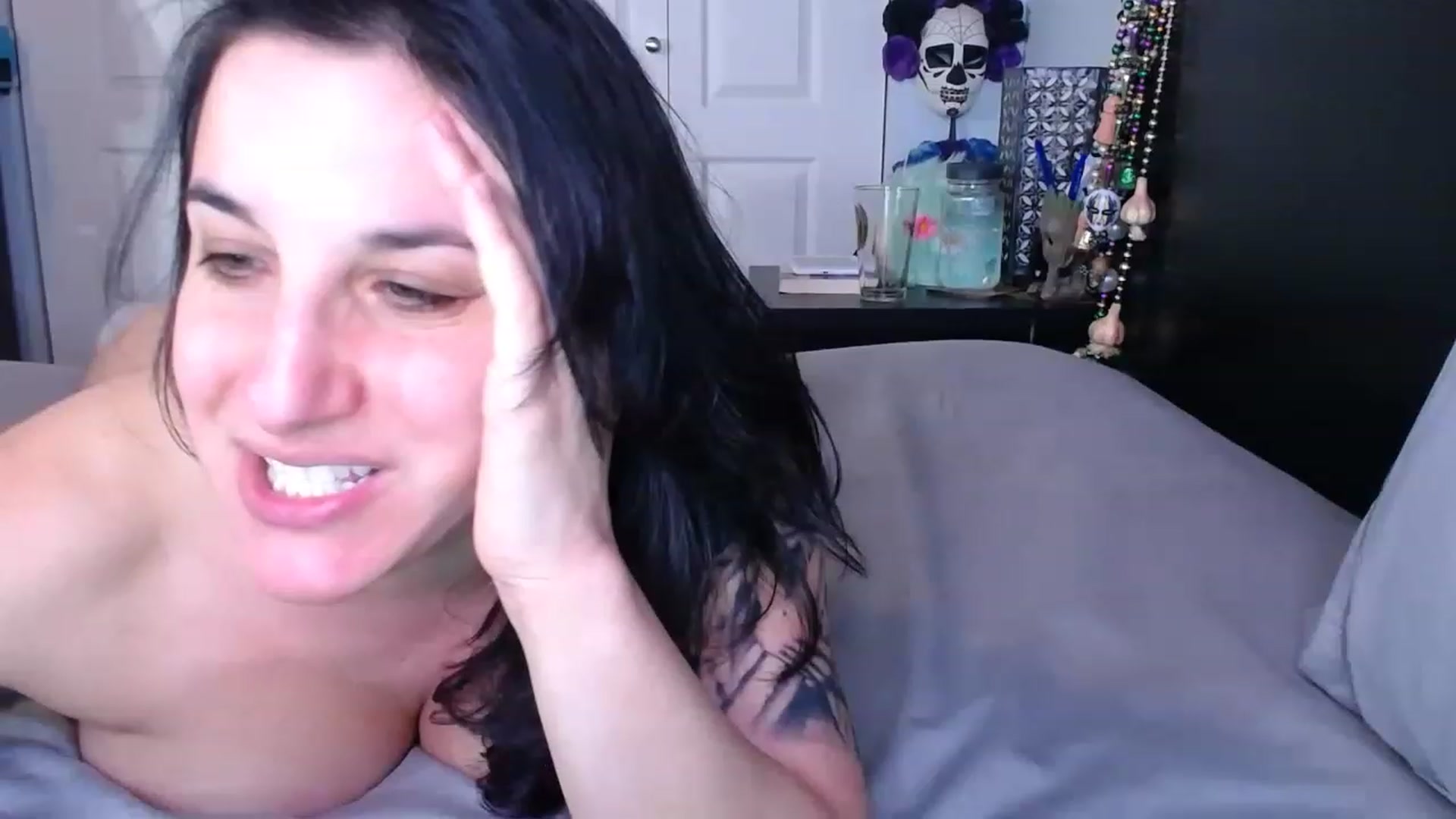 Gallery image thumbnail from abustybabe's myfreecams stream on, 03/31/2023, 21:44 image 9 of 20