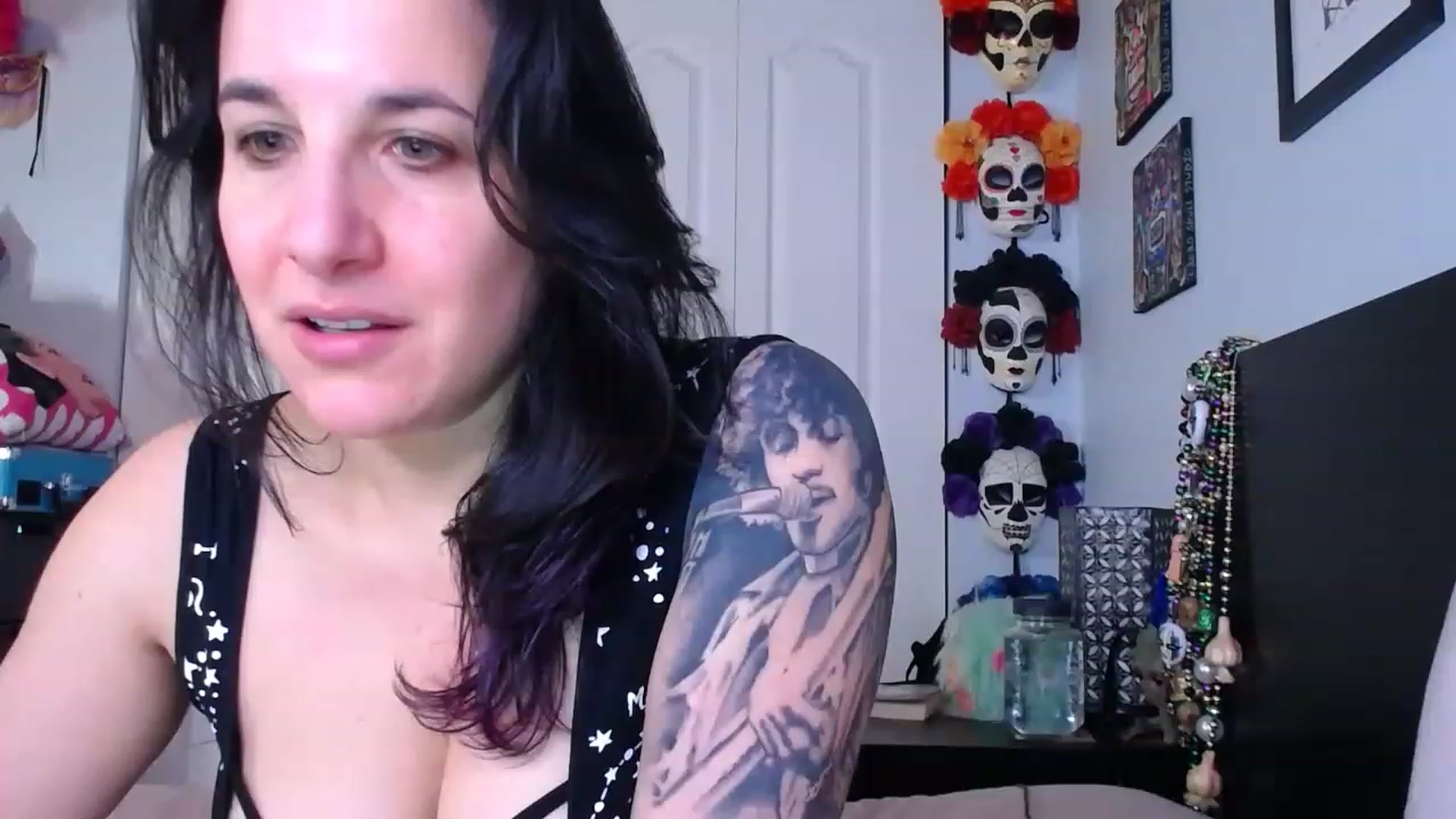 Gallery image thumbnail from abustybabe's myfreecams stream on, 04/06/2023, 19:56 image 1 of 20