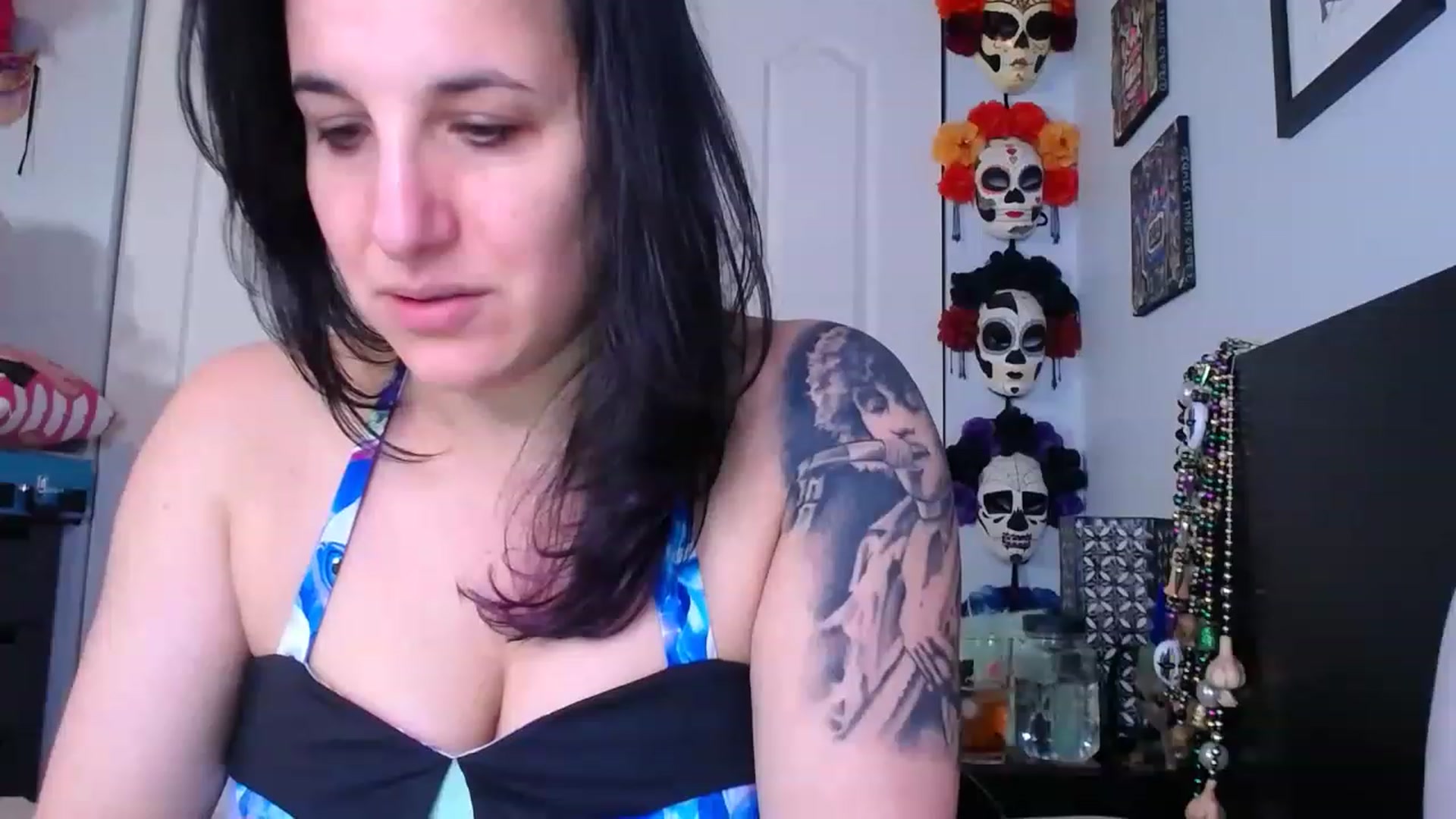 Gallery image thumbnail from abustybabe's myfreecams stream on, 04/07/2023, 22:21 image 18 of 20