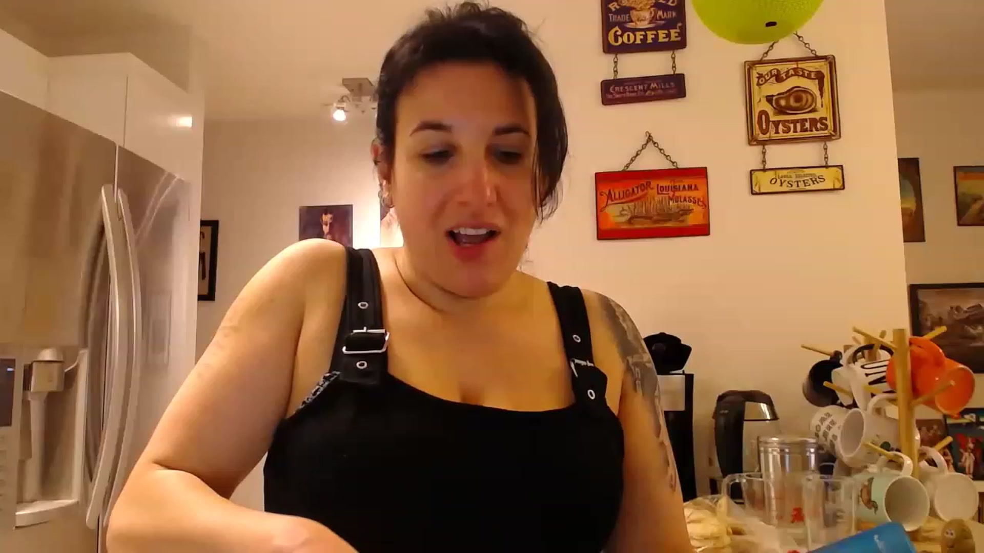 Gallery image thumbnail from abustybabe's myfreecams stream on, 04/12/2023, 21:04 image 5 of 20
