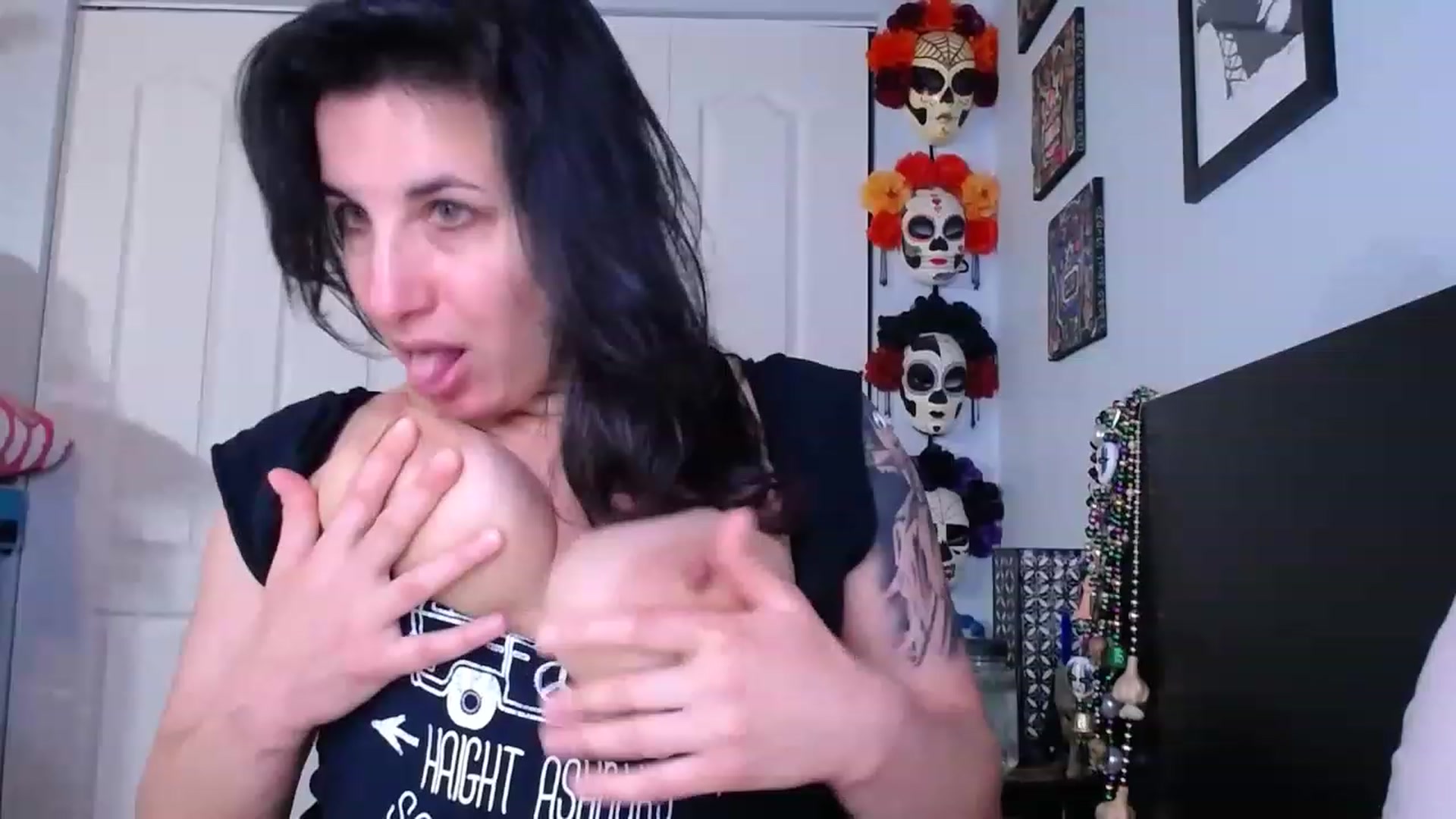 Gallery image thumbnail from abustybabe's myfreecams stream on, 04/14/2023, 22:04 image 14 of 20