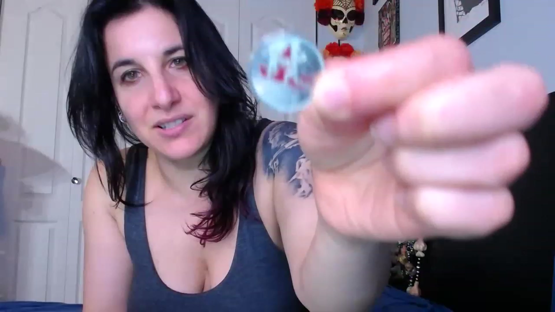 Gallery image thumbnail from abustybabe's myfreecams stream on, 04/19/2023, 22:01 image 2 of 20