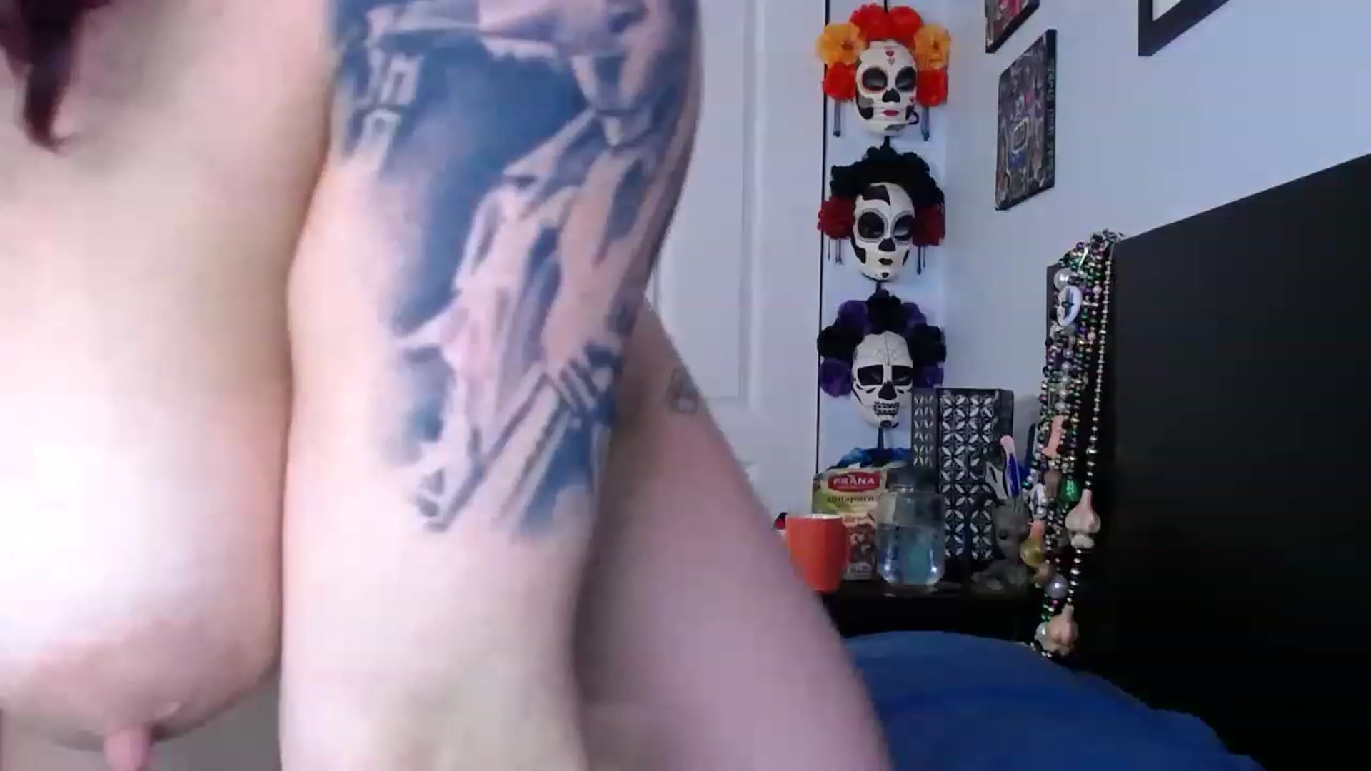 Gallery image thumbnail from abustybabe's myfreecams stream on, 04/21/2023, 22:08 image 6 of 20