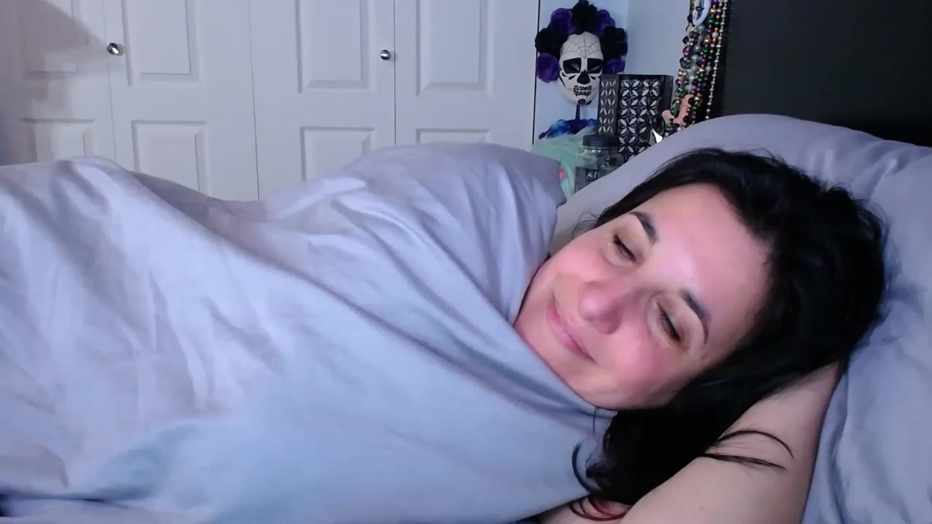 Gallery image thumbnail from abustybabe's myfreecams stream on, 04/25/2023, 22:09 image 17 of 20