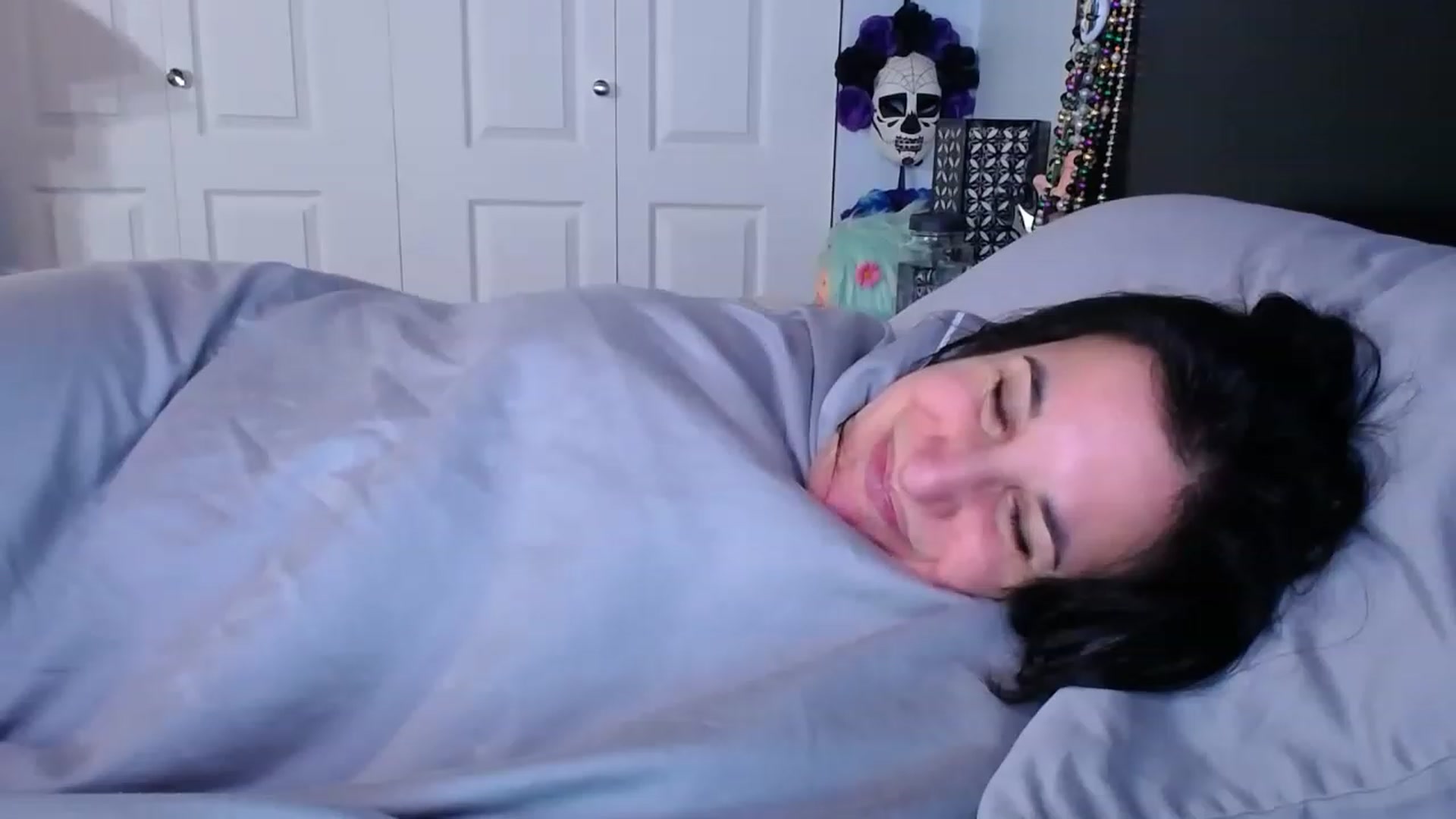 Gallery image thumbnail from abustybabe's myfreecams stream on, 04/25/2023, 22:09 image 15 of 20