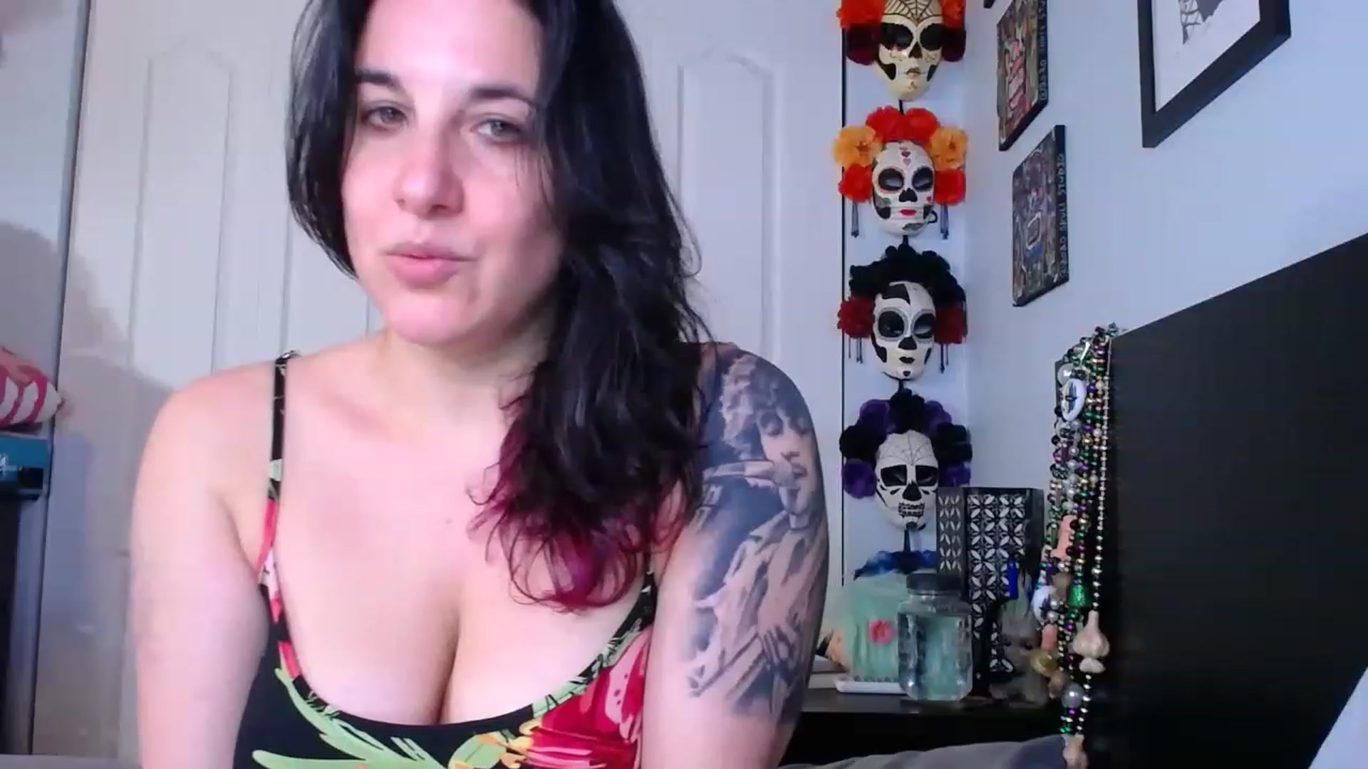 Gallery image thumbnail from abustybabe's myfreecams stream on, 04/26/2023, 18:46 image 10 of 20