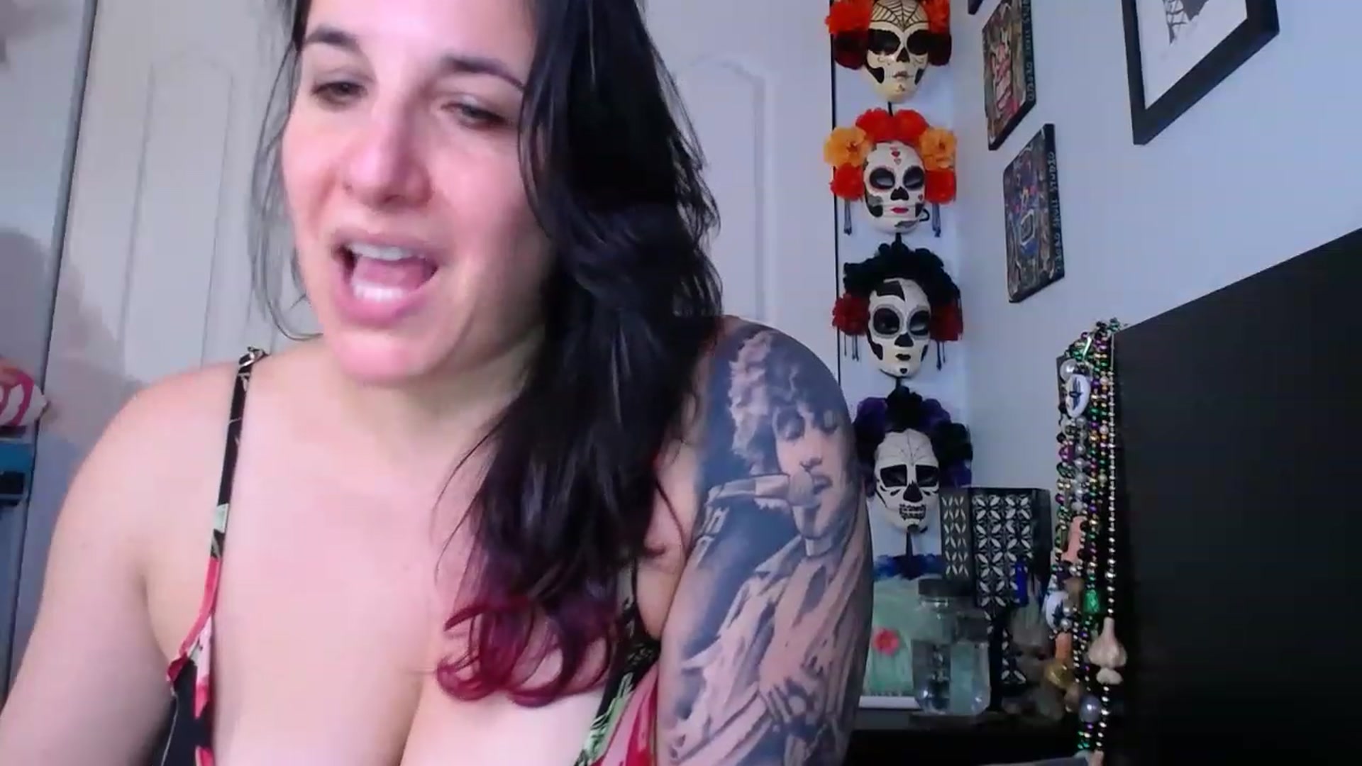 Gallery image thumbnail from abustybabe's myfreecams stream on, 04/26/2023, 20:19 image 16 of 20
