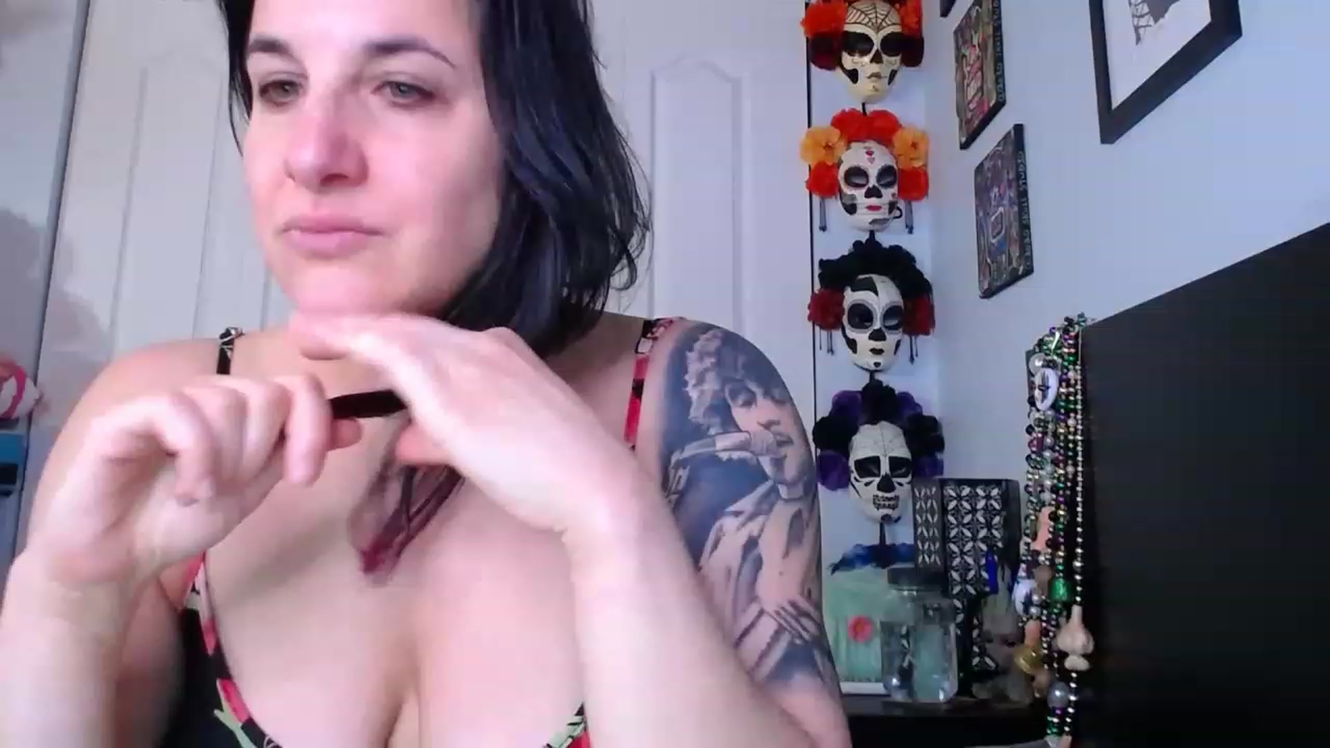 Gallery image thumbnail from abustybabe's myfreecams stream on, 04/26/2023, 20:19 image 11 of 20