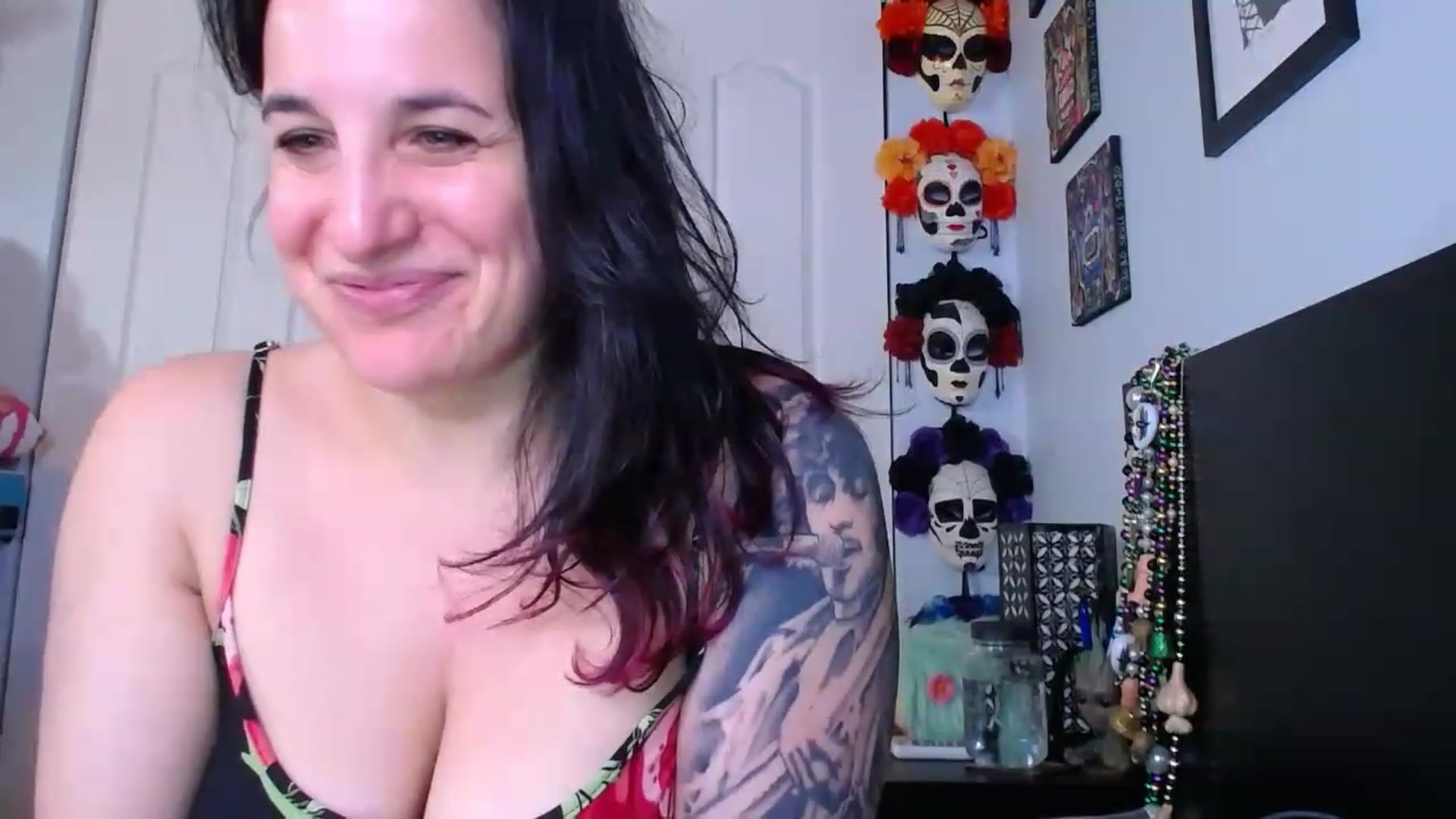 Gallery image thumbnail from abustybabe's myfreecams stream on, 04/26/2023, 20:19 image 14 of 20