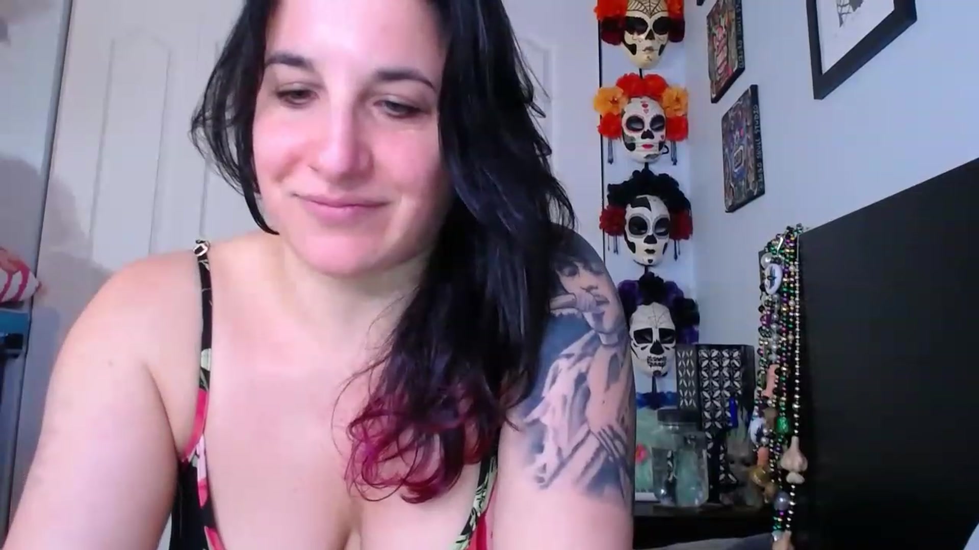 Gallery image thumbnail from abustybabe's myfreecams stream on, 04/26/2023, 20:19 image 8 of 20