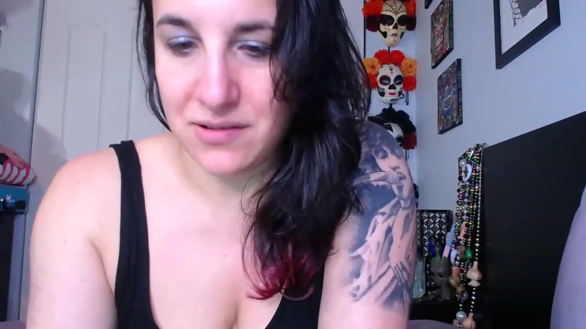 Gallery image thumbnail from abustybabe's myfreecams stream on, 05/02/2023, 22:22 image 8 of 20
