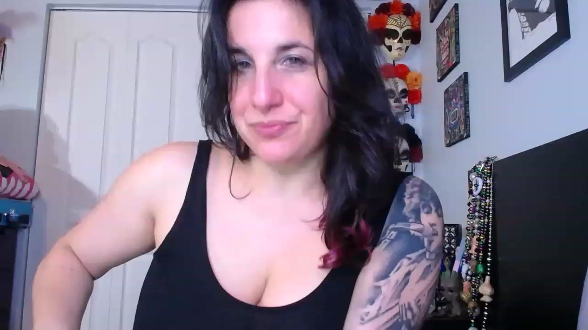 Gallery image thumbnail from abustybabe's myfreecams stream on, 05/02/2023, 22:22 image 1 of 20