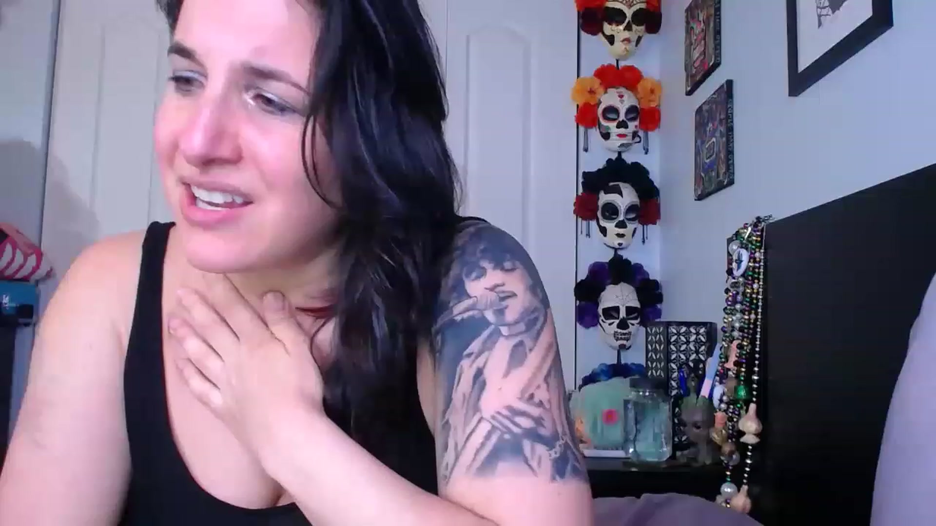 Gallery image thumbnail from abustybabe's myfreecams stream on, 05/02/2023, 22:22 image 15 of 20