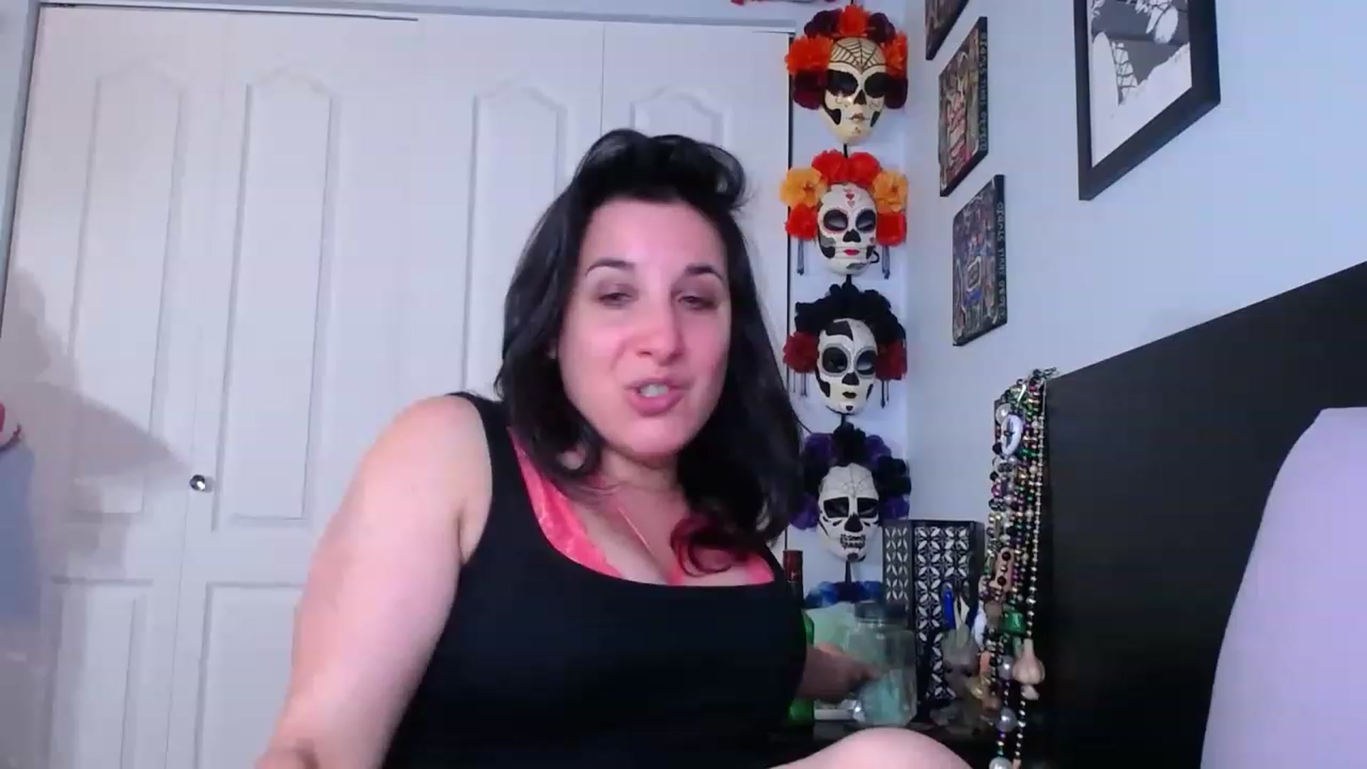 Gallery image thumbnail from abustybabe's myfreecams stream on, 05/04/2023, 22:25 image 8 of 20