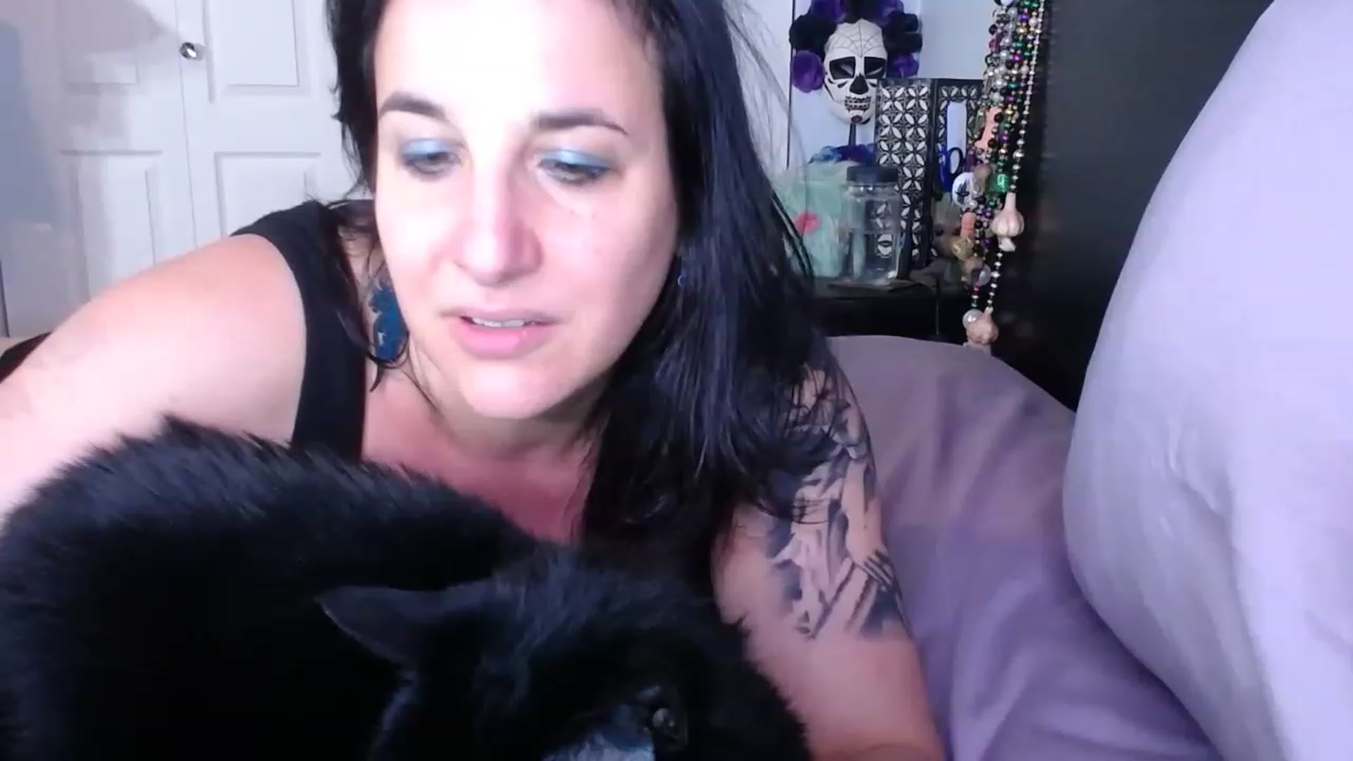Gallery image thumbnail from abustybabe's myfreecams stream on, 05/08/2023, 21:25 image 14 of 20