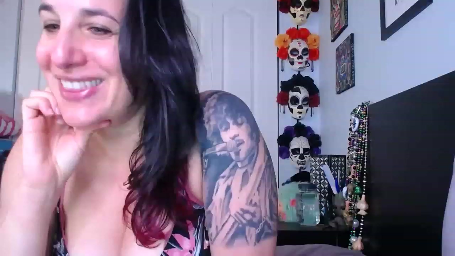 Gallery image thumbnail from abustybabe's myfreecams stream on, 05/11/2023, 20:29 image 1 of 20