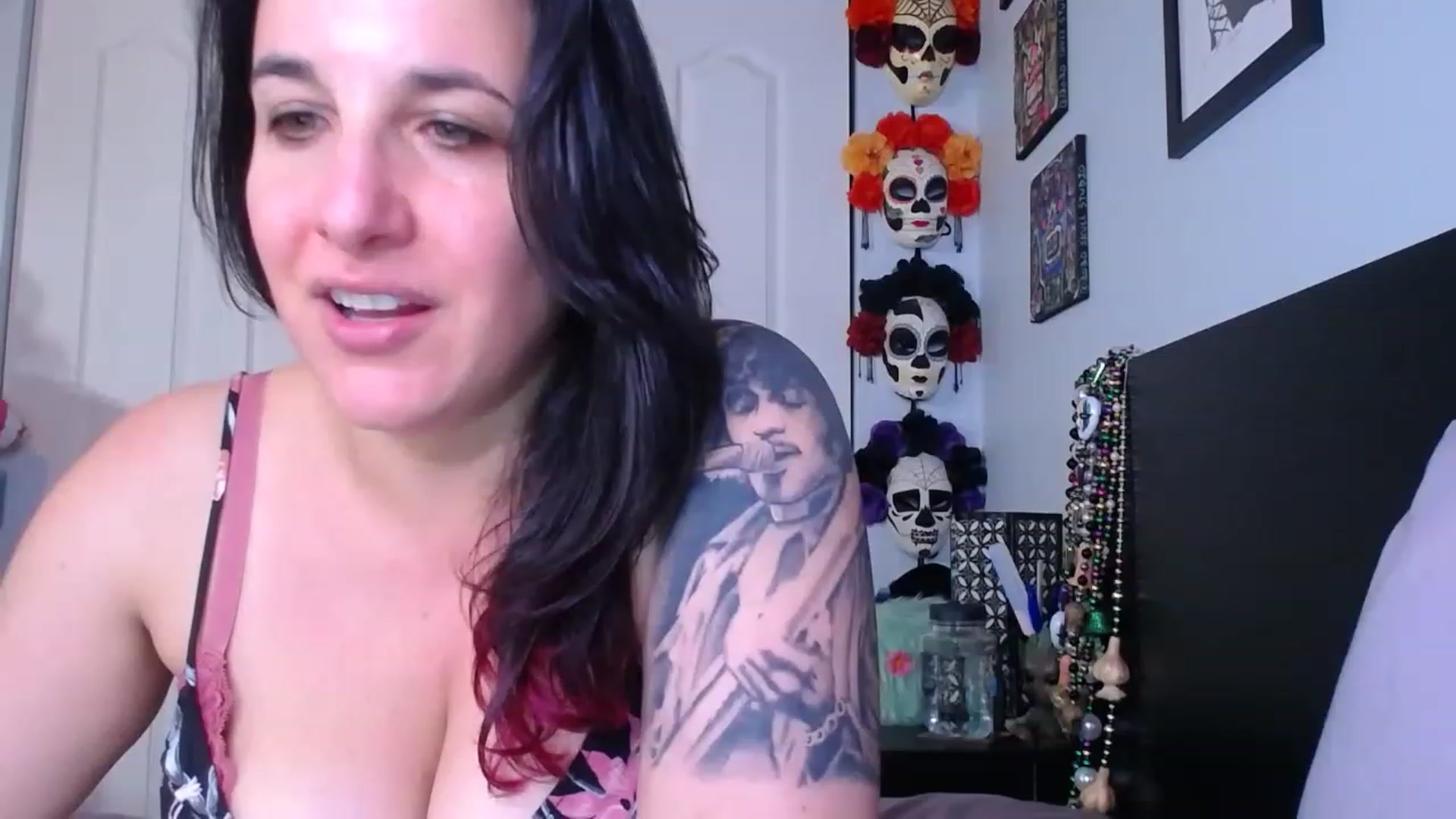 Gallery image thumbnail from abustybabe's myfreecams stream on, 05/11/2023, 22:13 image 13 of 20