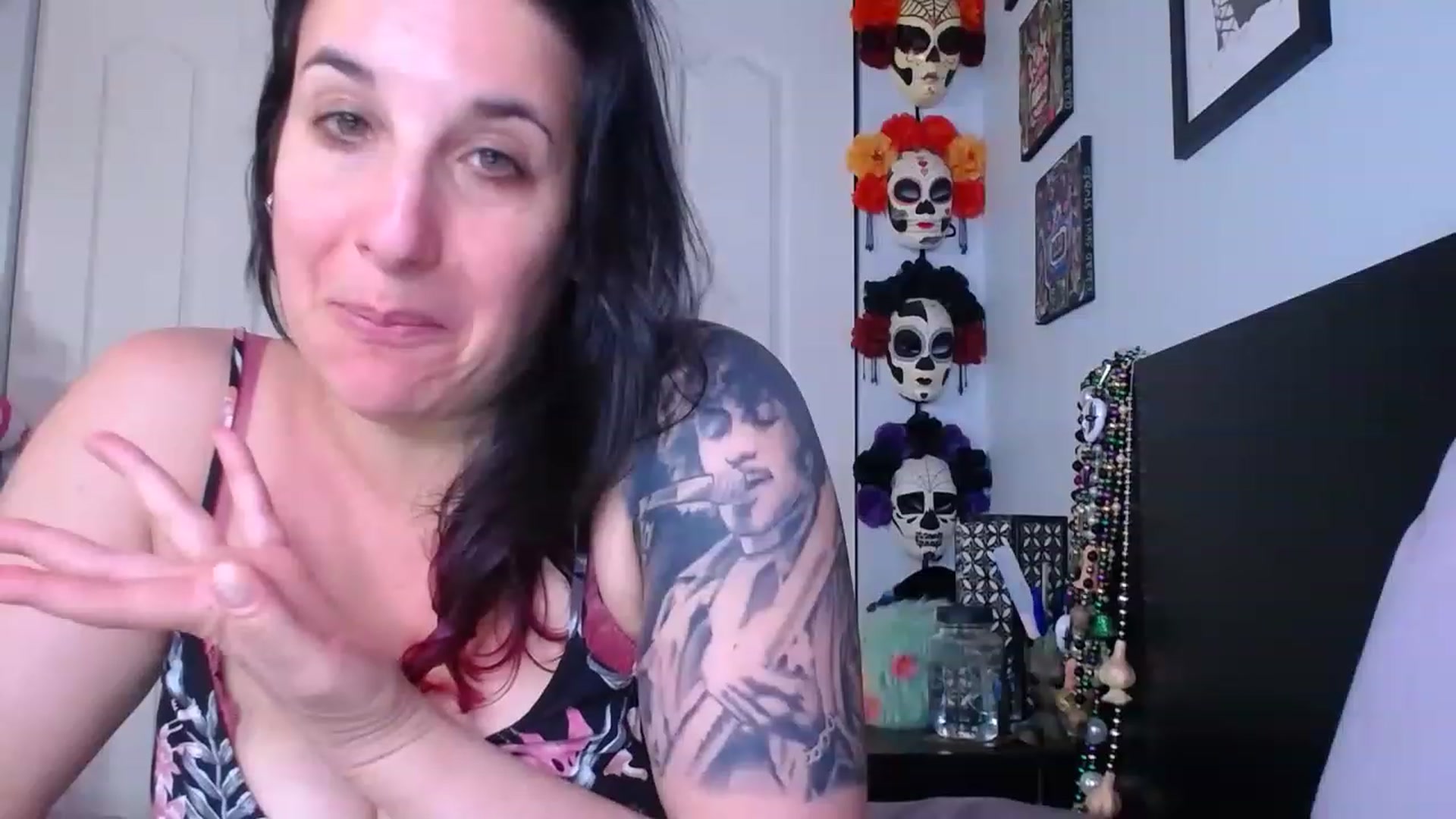 Gallery image thumbnail from abustybabe's myfreecams stream on, 05/11/2023, 22:13 image 15 of 20