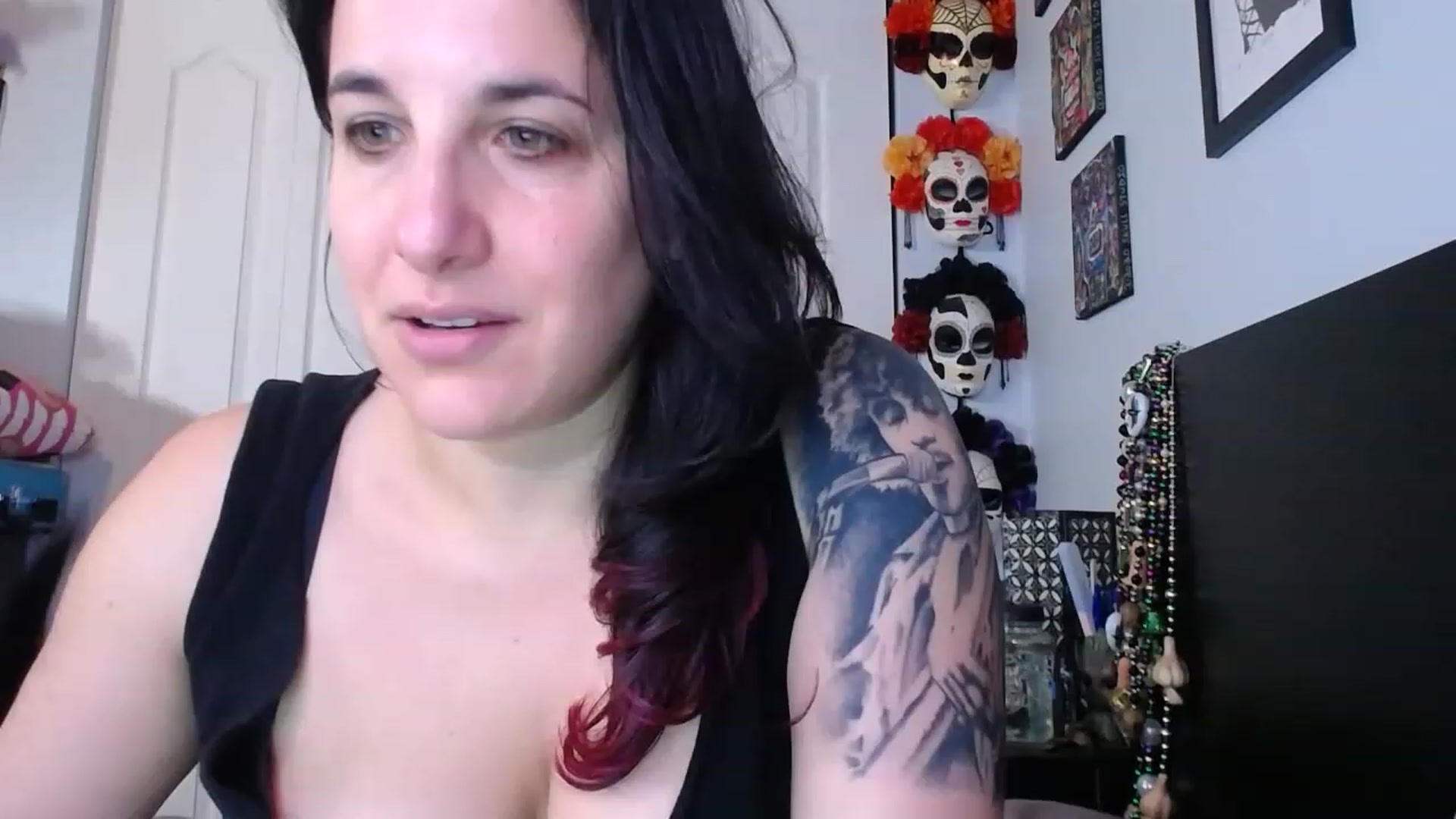 Gallery image thumbnail from abustybabe's myfreecams stream on, 05/12/2023, 21:30 image 4 of 20