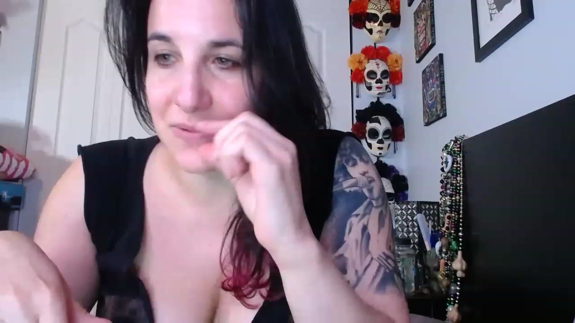 Gallery image thumbnail from abustybabe's myfreecams stream on, 05/12/2023, 21:30 image 2 of 20