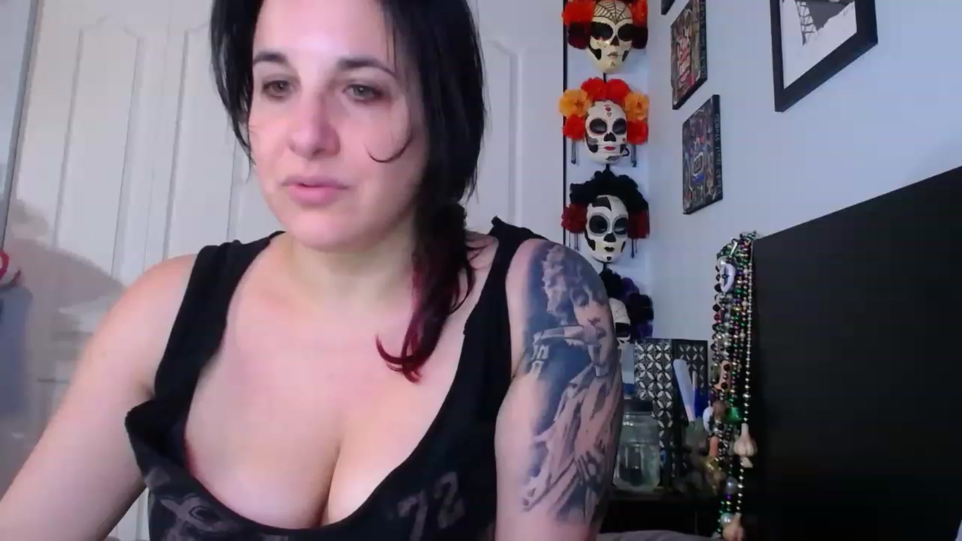 Gallery image thumbnail from abustybabe's myfreecams stream on, 05/12/2023, 22:18 image 8 of 20