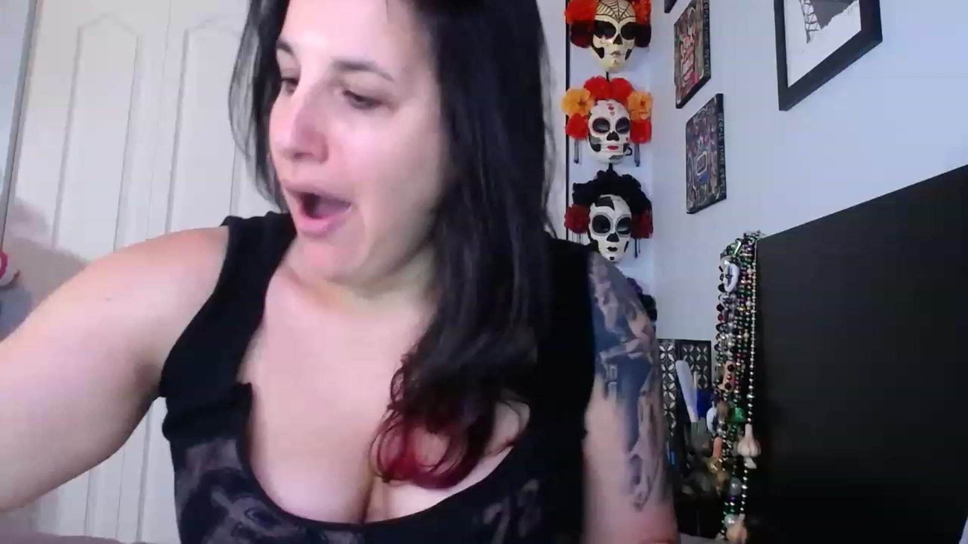 Gallery image thumbnail from abustybabe's myfreecams stream on, 05/12/2023, 22:18 image 7 of 20